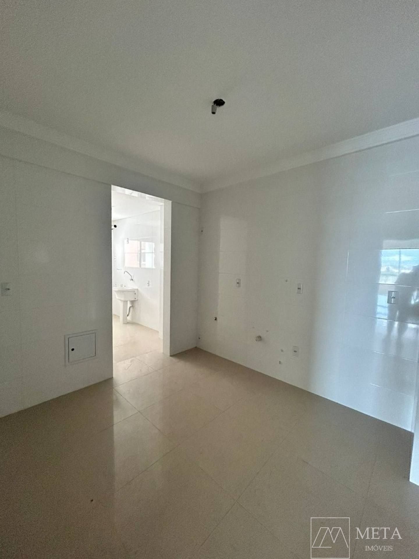 Apartamento 03 dormitórios no Centro de Palhoça