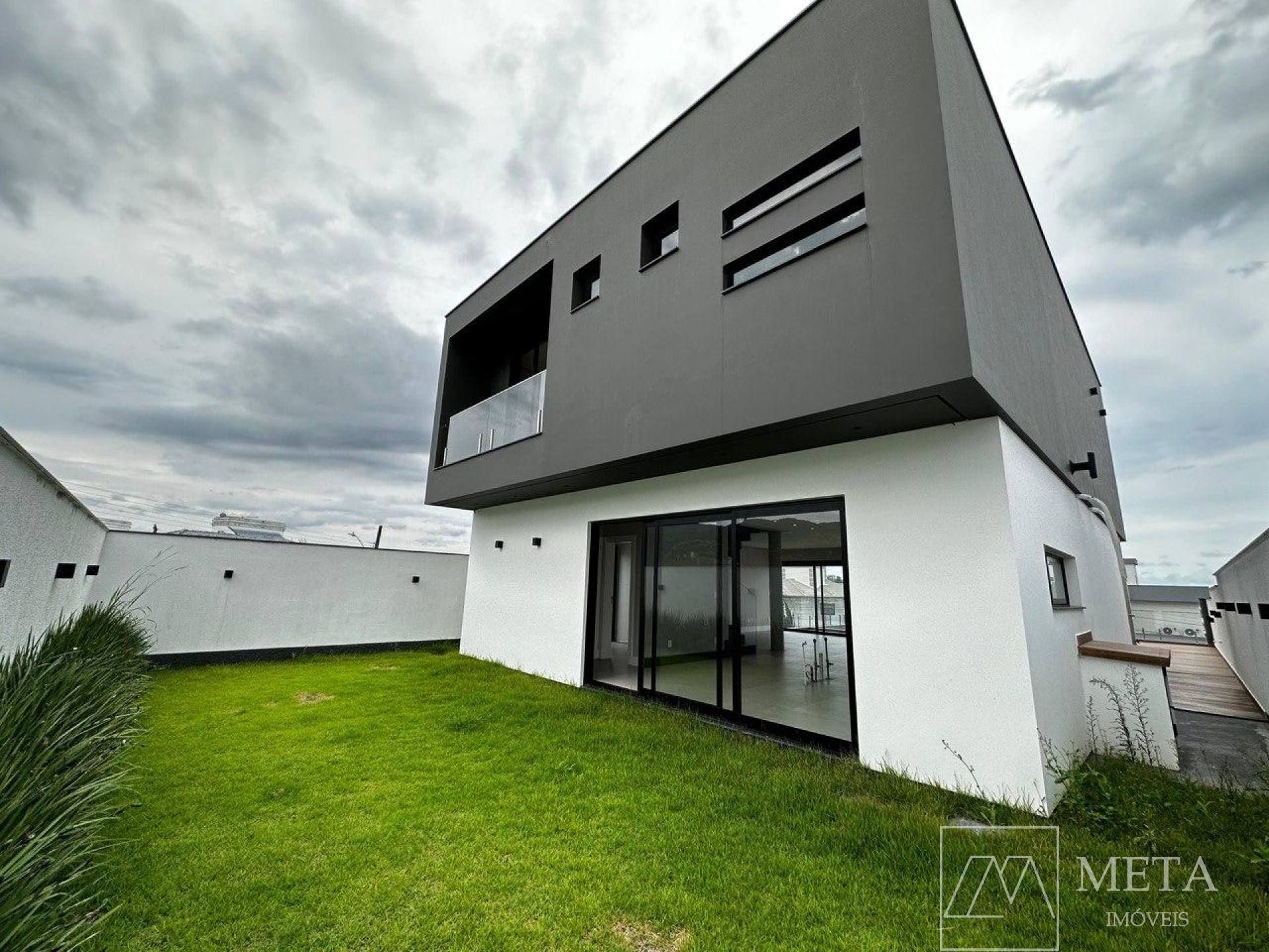 Casa de Alto Padrão com 3 suítes na Pedra Branca - Palhoça/SC