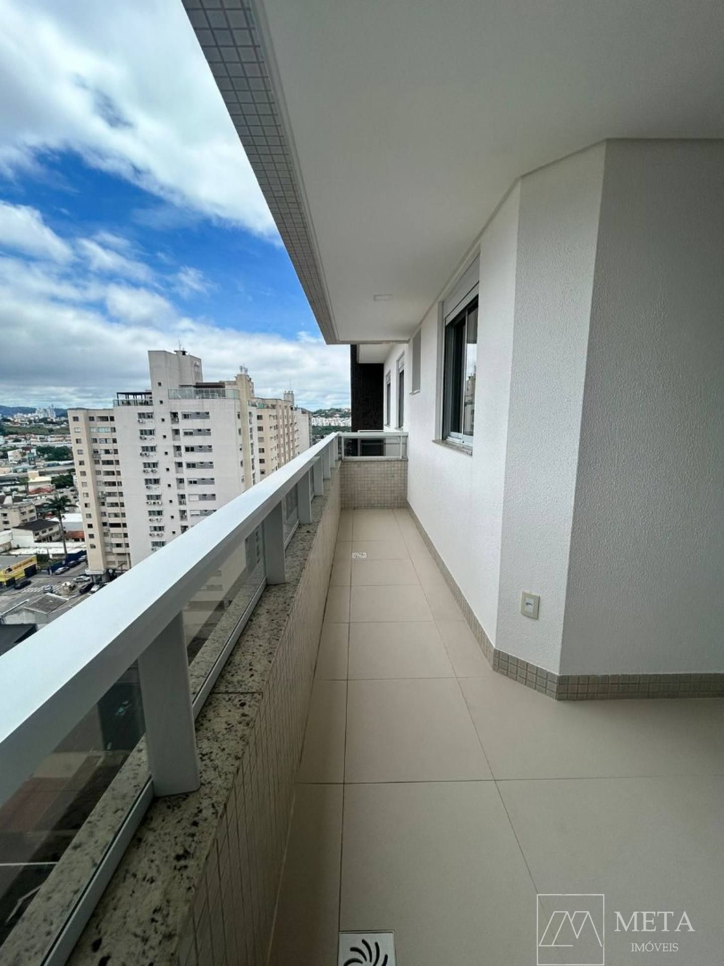 Apartamento Novo com 03 suítes em Campinas - São José