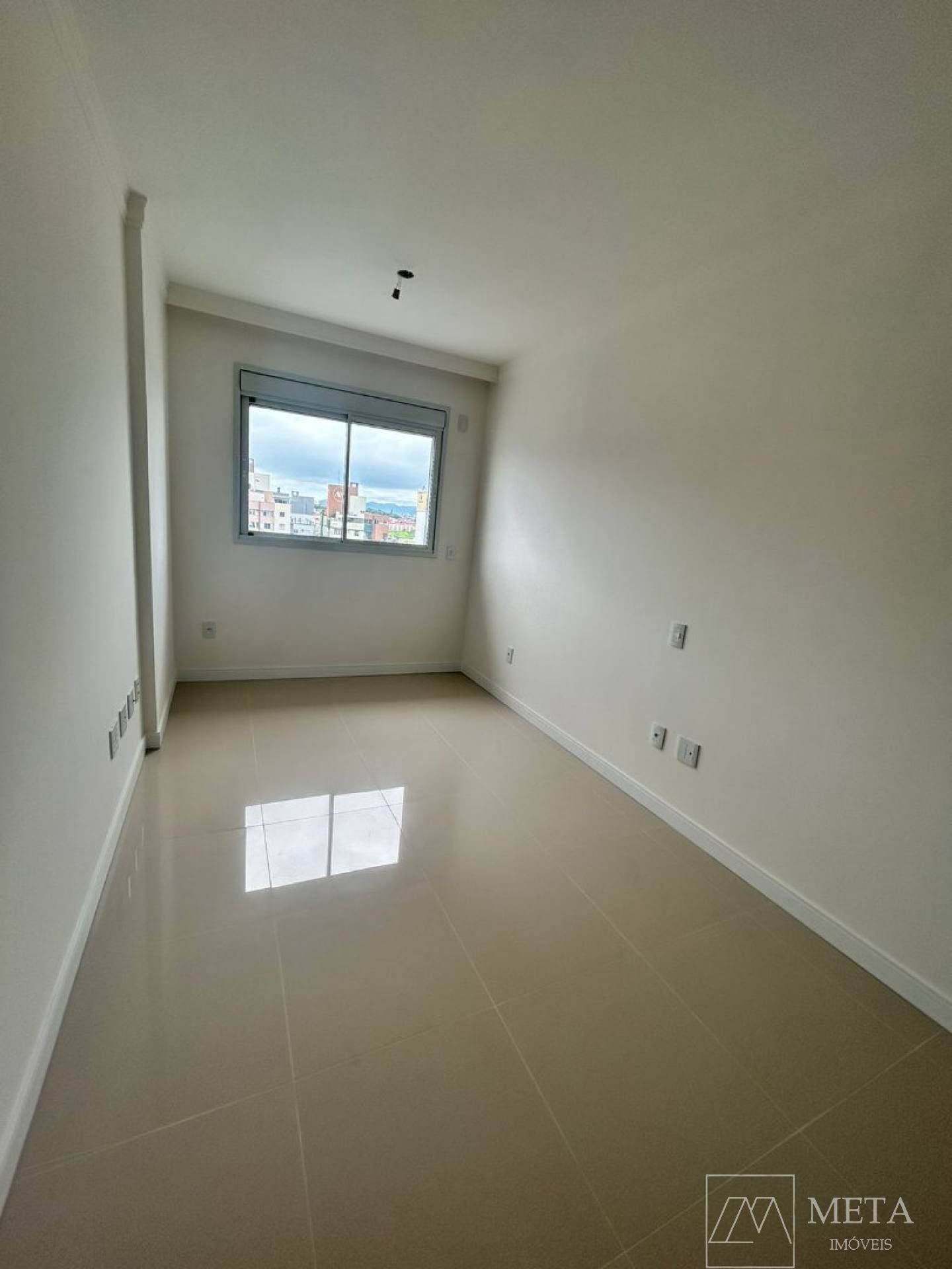 Apartamento Novo com 03 suítes em Campinas - São José
