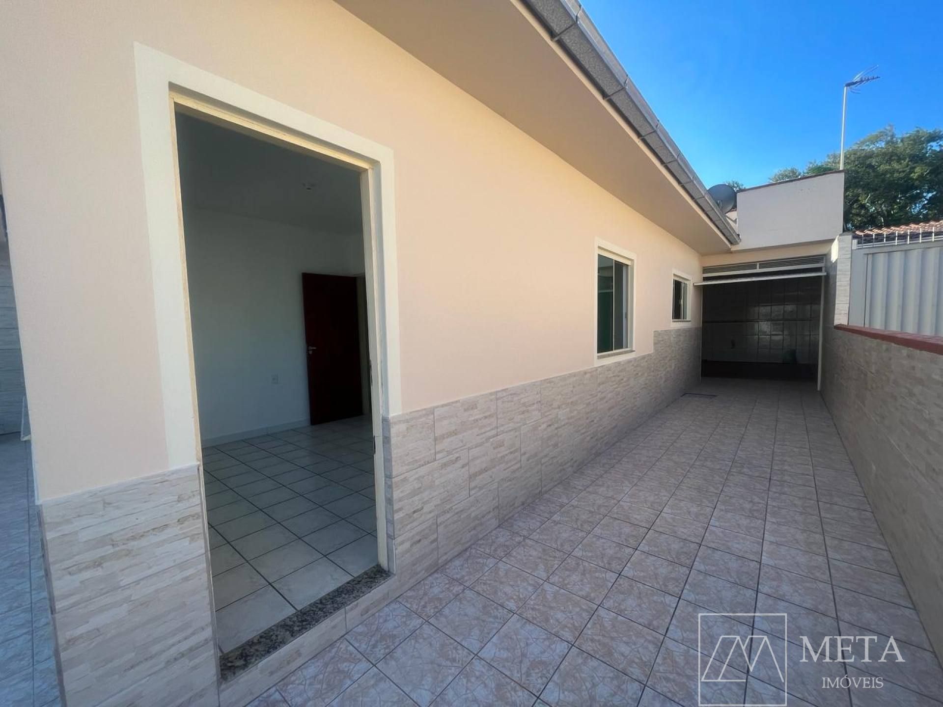 Casa de 3 dormitórios com 1 suíte em Forquilhas - São José/SC