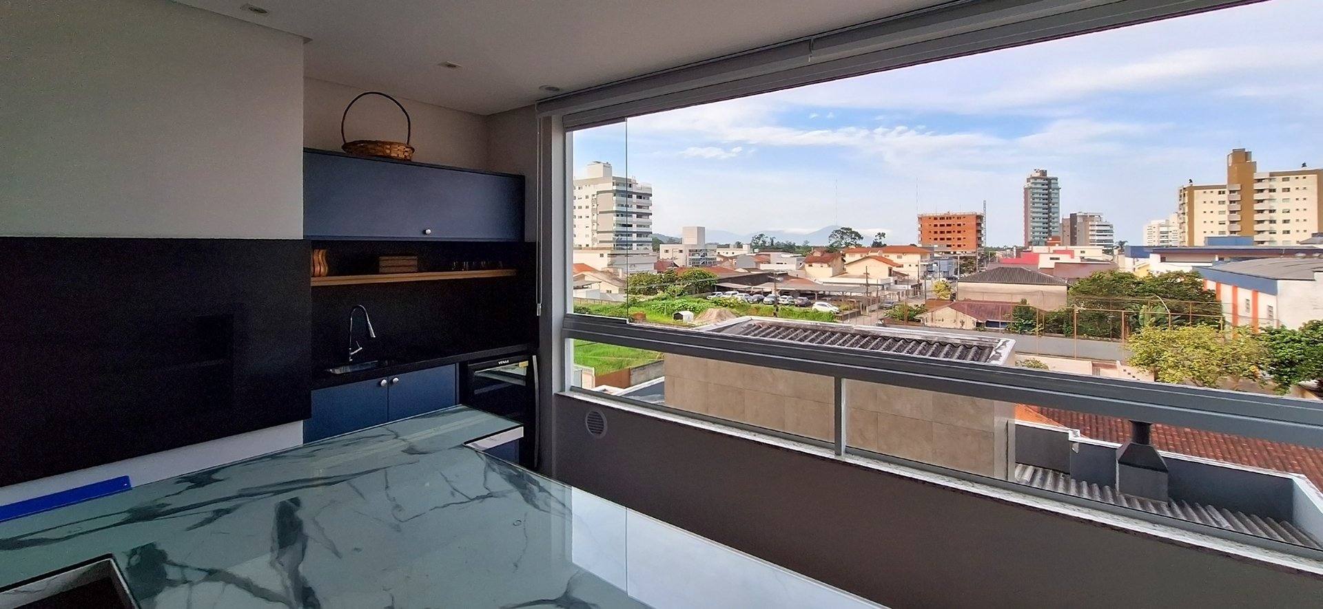 Apartamento de 3 dormitórios, sendo uma suíte no Centro de Biguaçu