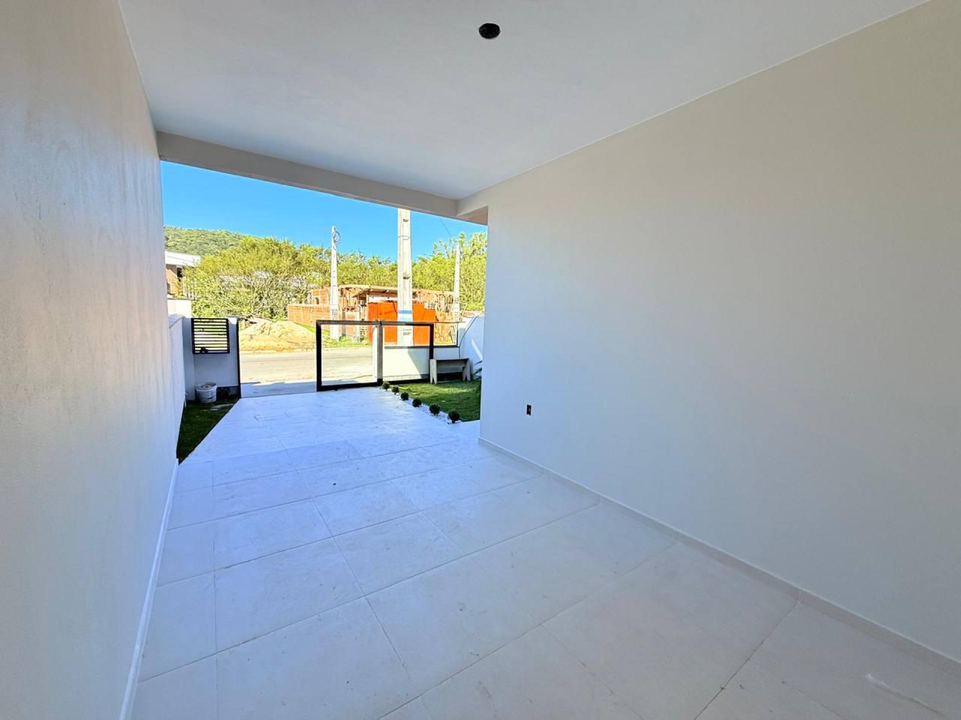Casa de 2 dormitórios (1 suíte) em Forquilhas - São José/SC