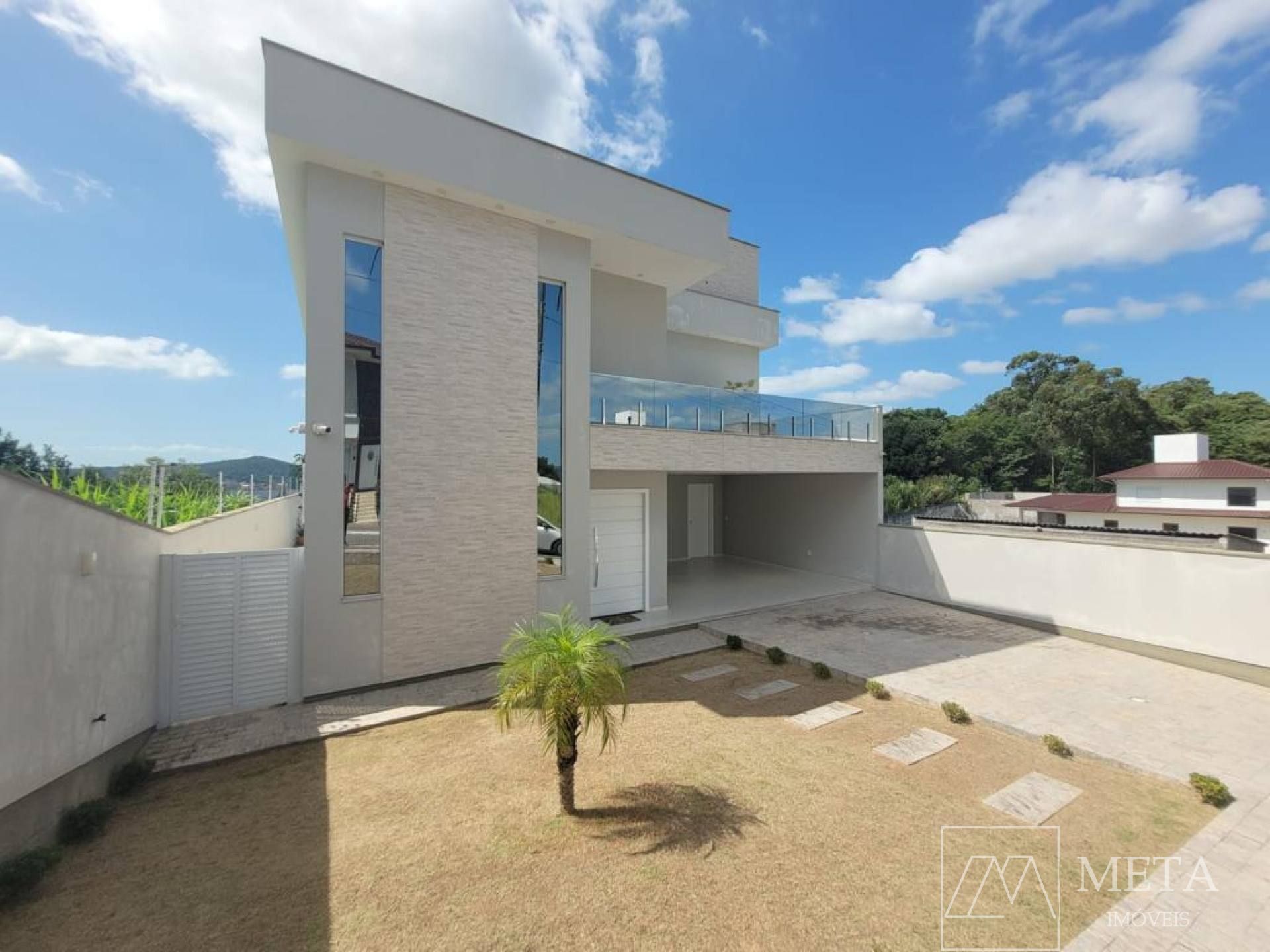 Casa de alto padrão com 2 suítes em Passa Vinte - Palhoça/SC