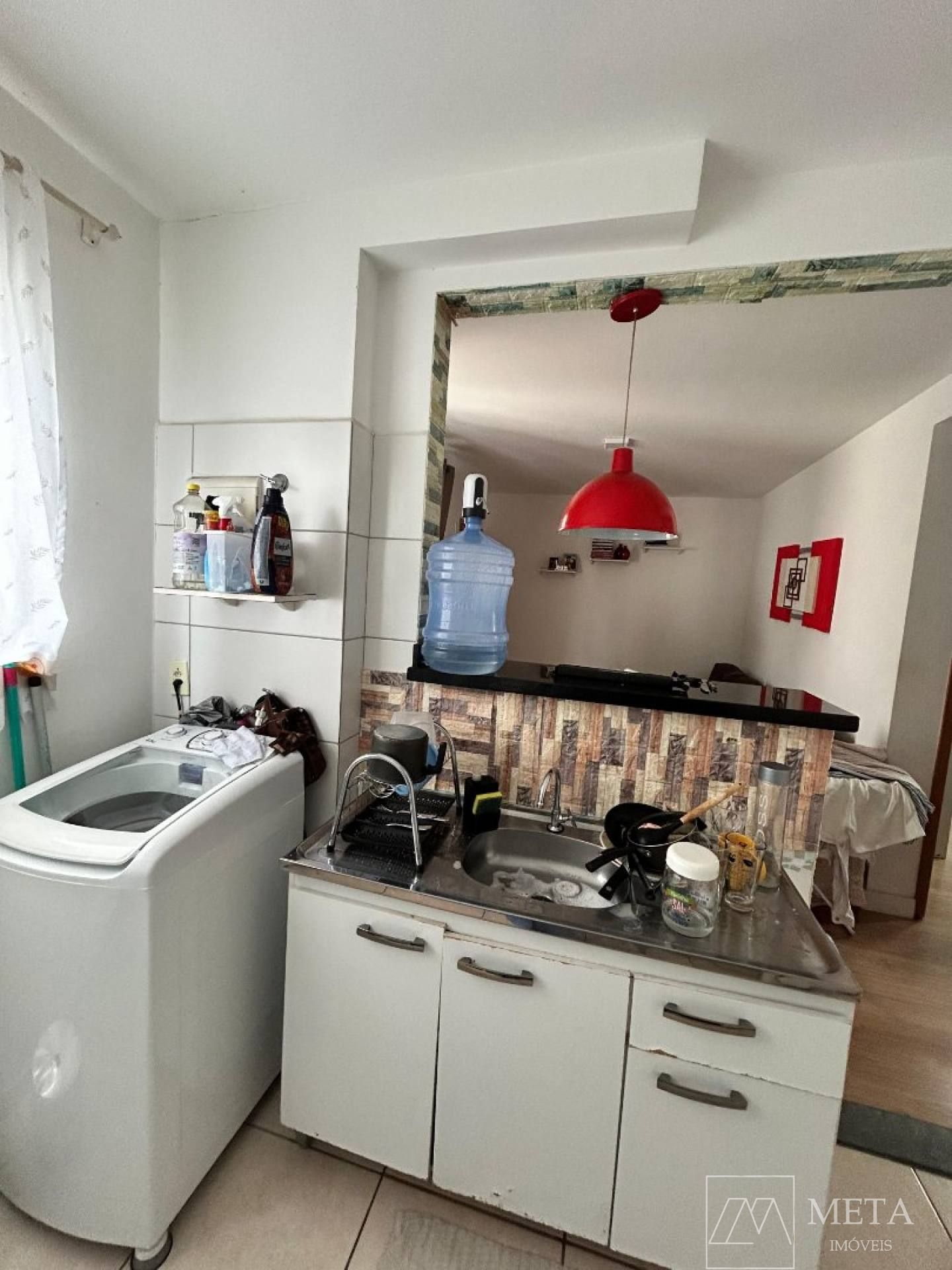 Apartamento com 2 dormitórios em Areias - São José/SC