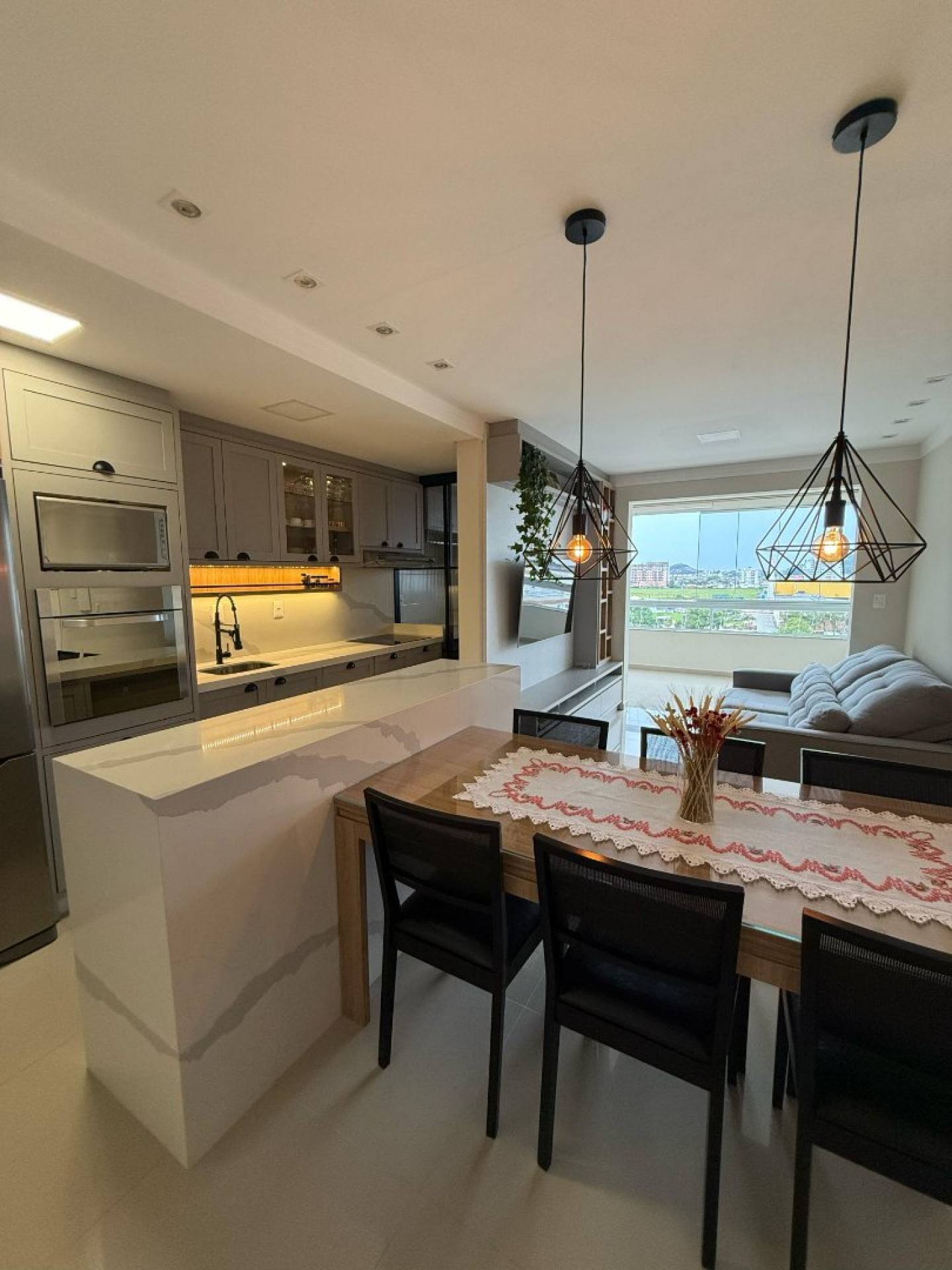 Apartamento de 3 dormitórios no Centro de Biguaçu