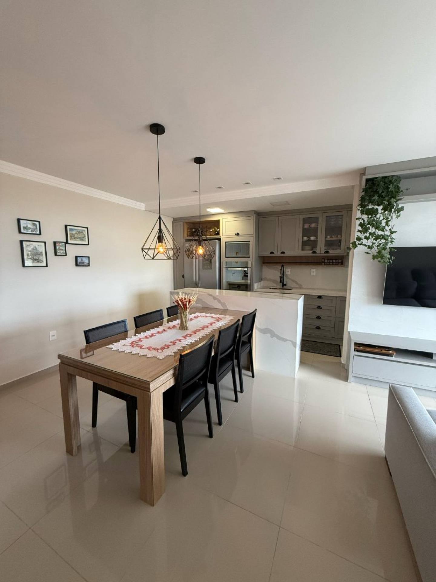 Apartamento de 3 dormitórios no Centro de Biguaçu