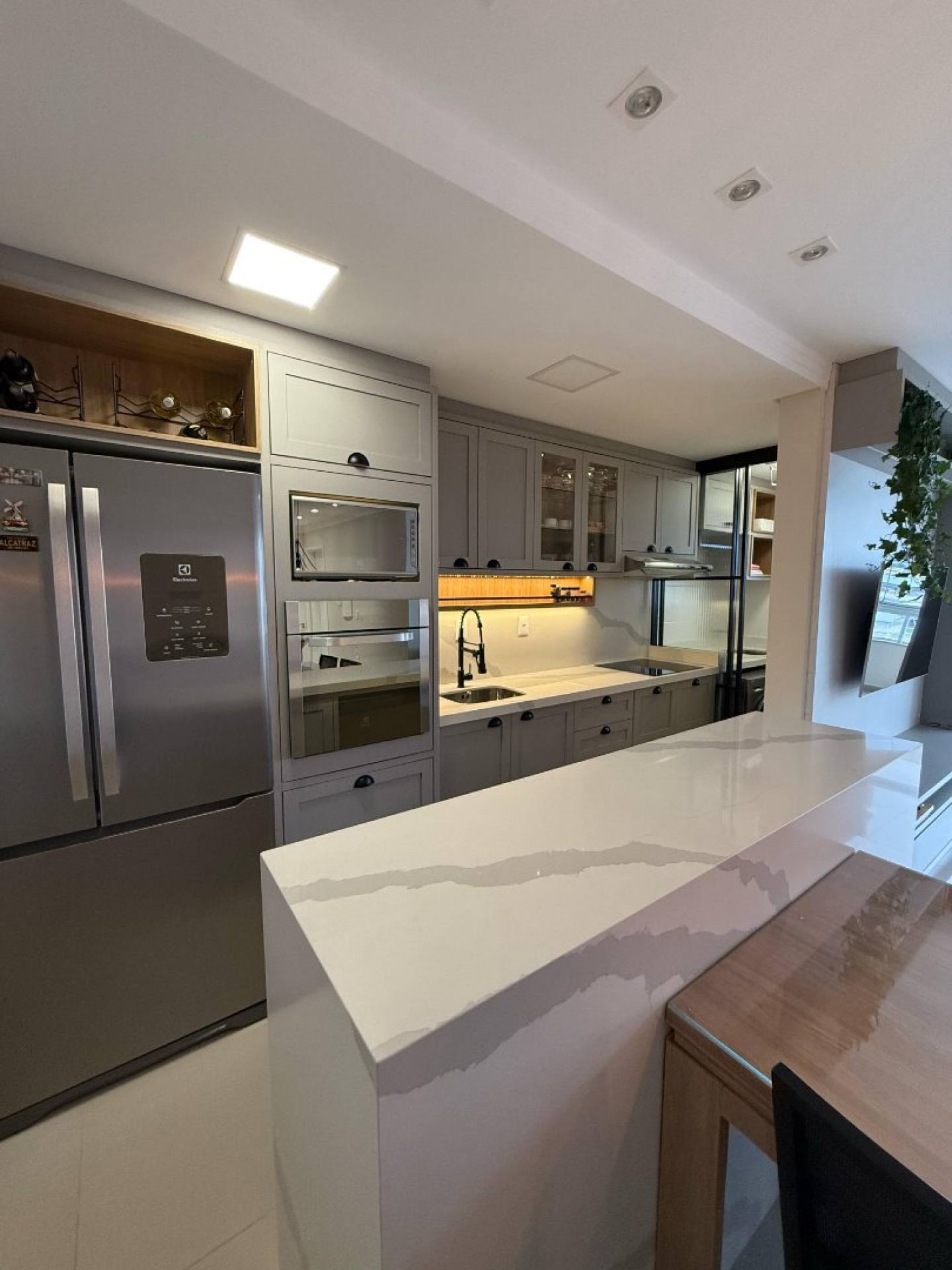 Apartamento de 3 dormitórios no Centro de Biguaçu