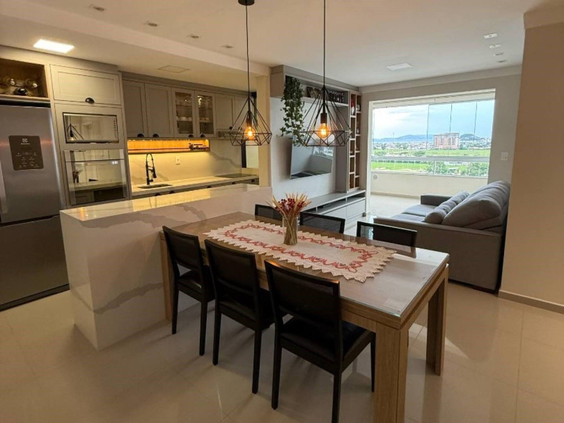 Apartamento de 3 dormitórios no Centro de Biguaçu