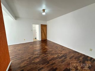 Apartamento com 03 quartos no Abraão - Florianópolis - SC