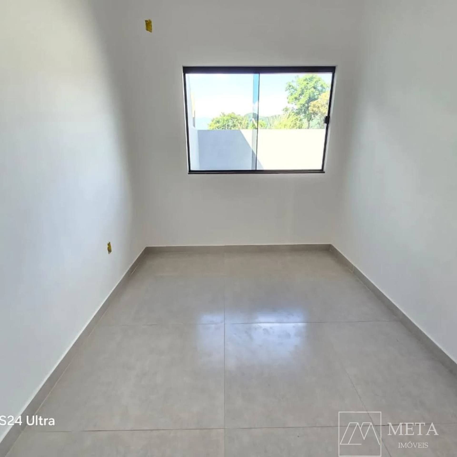Casa de 2 Dormitórios no Aririú - Palhoça/SC