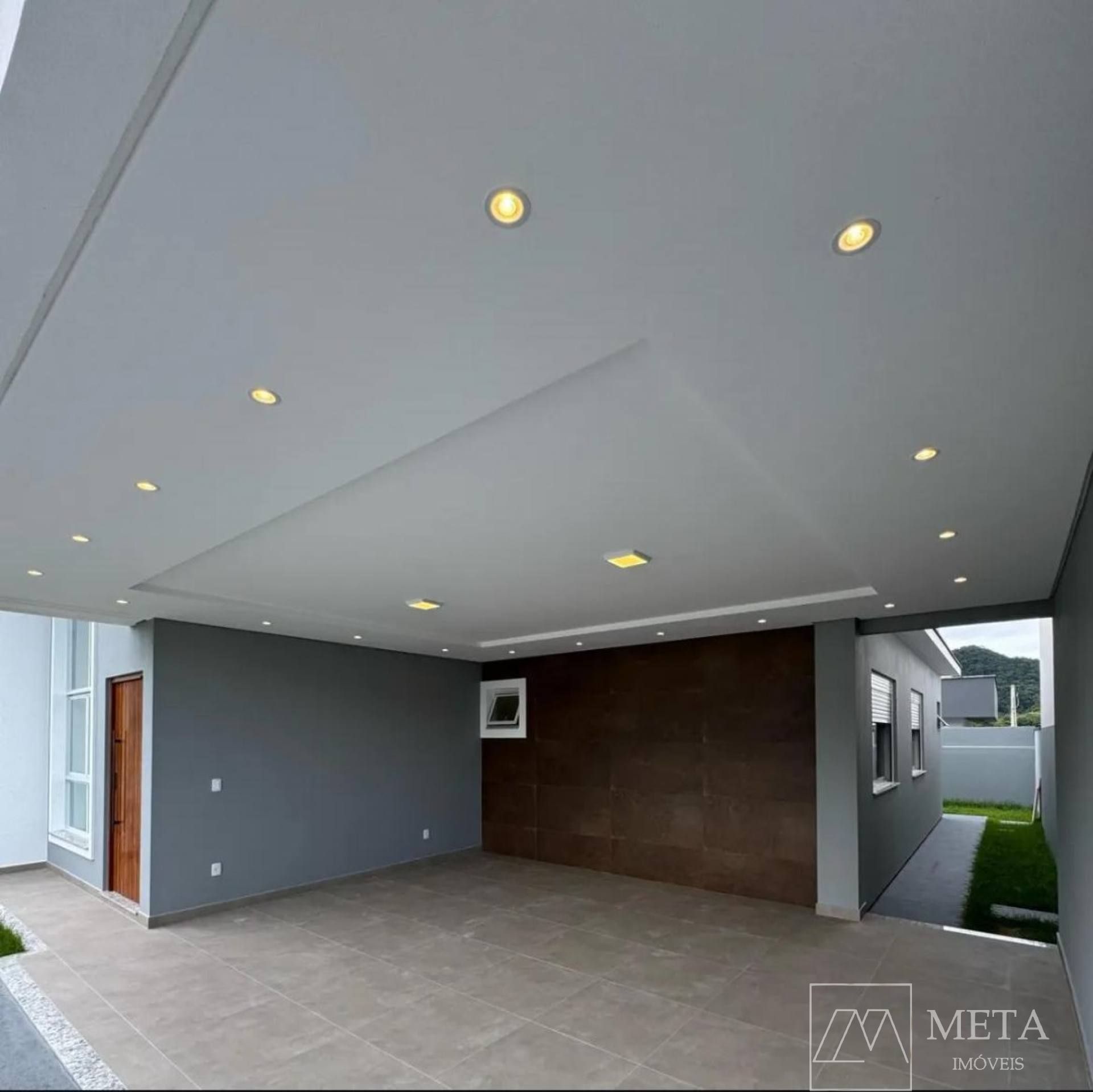 Casa de 3 dormitórios (1 suíte) em Forquilhas - São José/SC