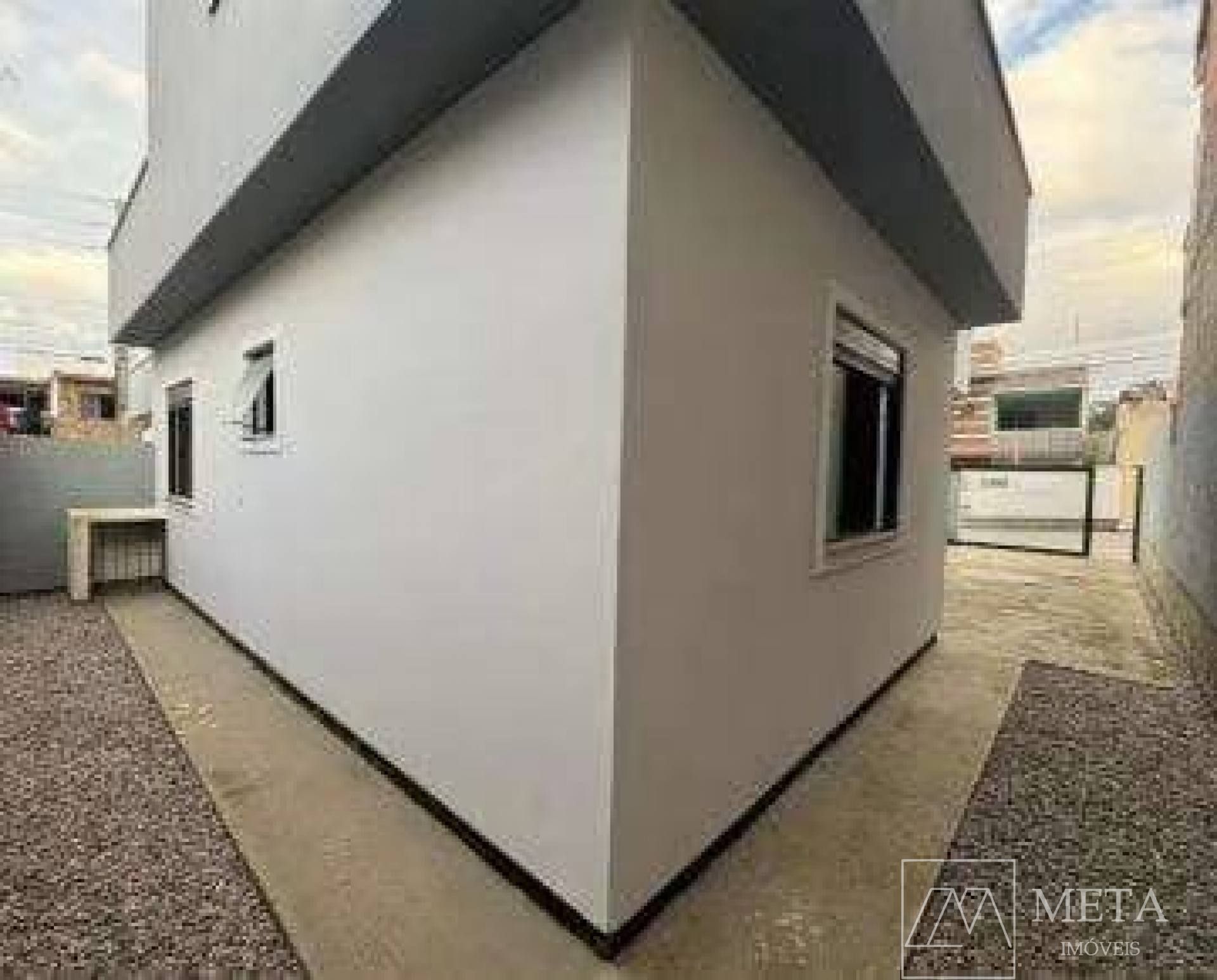 Casa de 3 dormitórios (com 1 suíte) em São Sebastião - Palhoça/SC