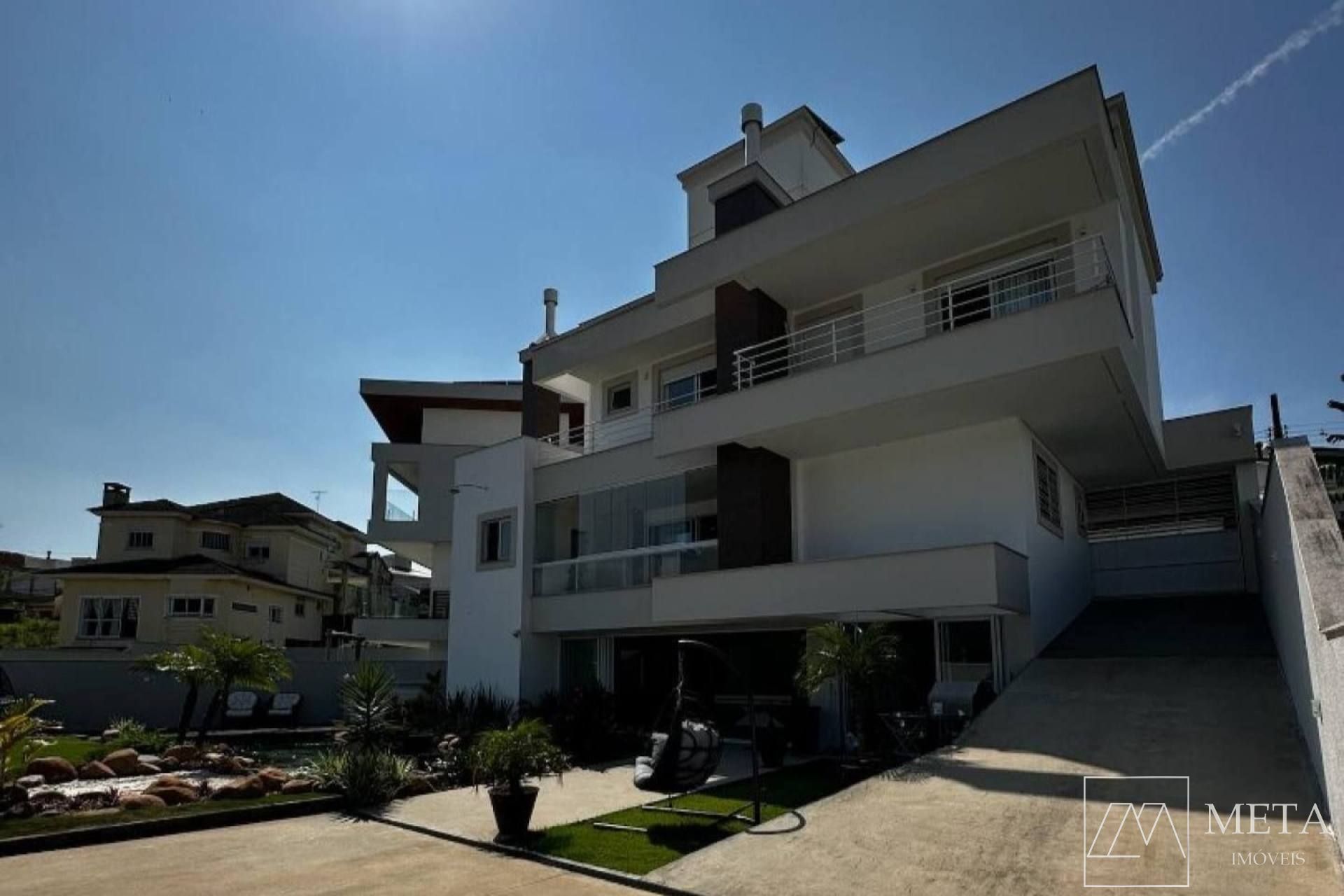 Casa com 3 suítes de Alto padrão na Pedra Branca - Palhoça/SC