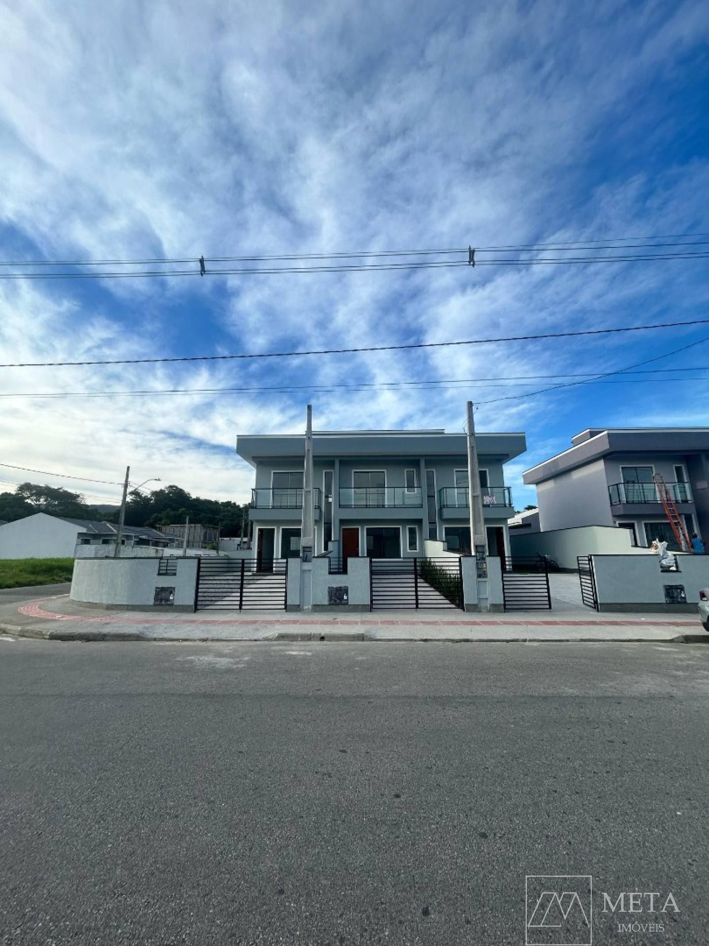 Sobrado Para Vender com 2 quartos no bairro Bela Vista em Palhoça