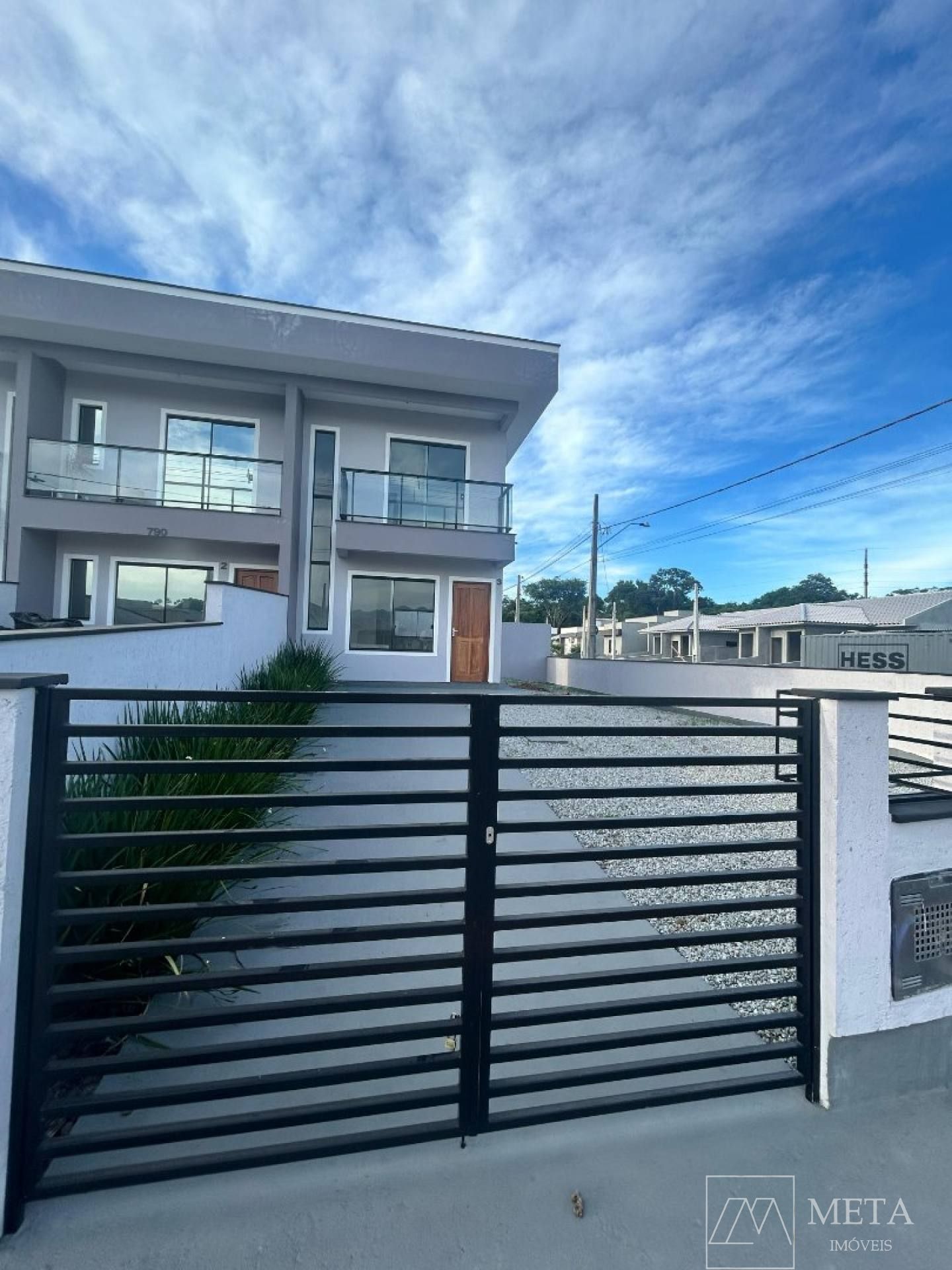 Sobrado Para Vender com 2 quartos no bairro Bela Vista em Palhoça