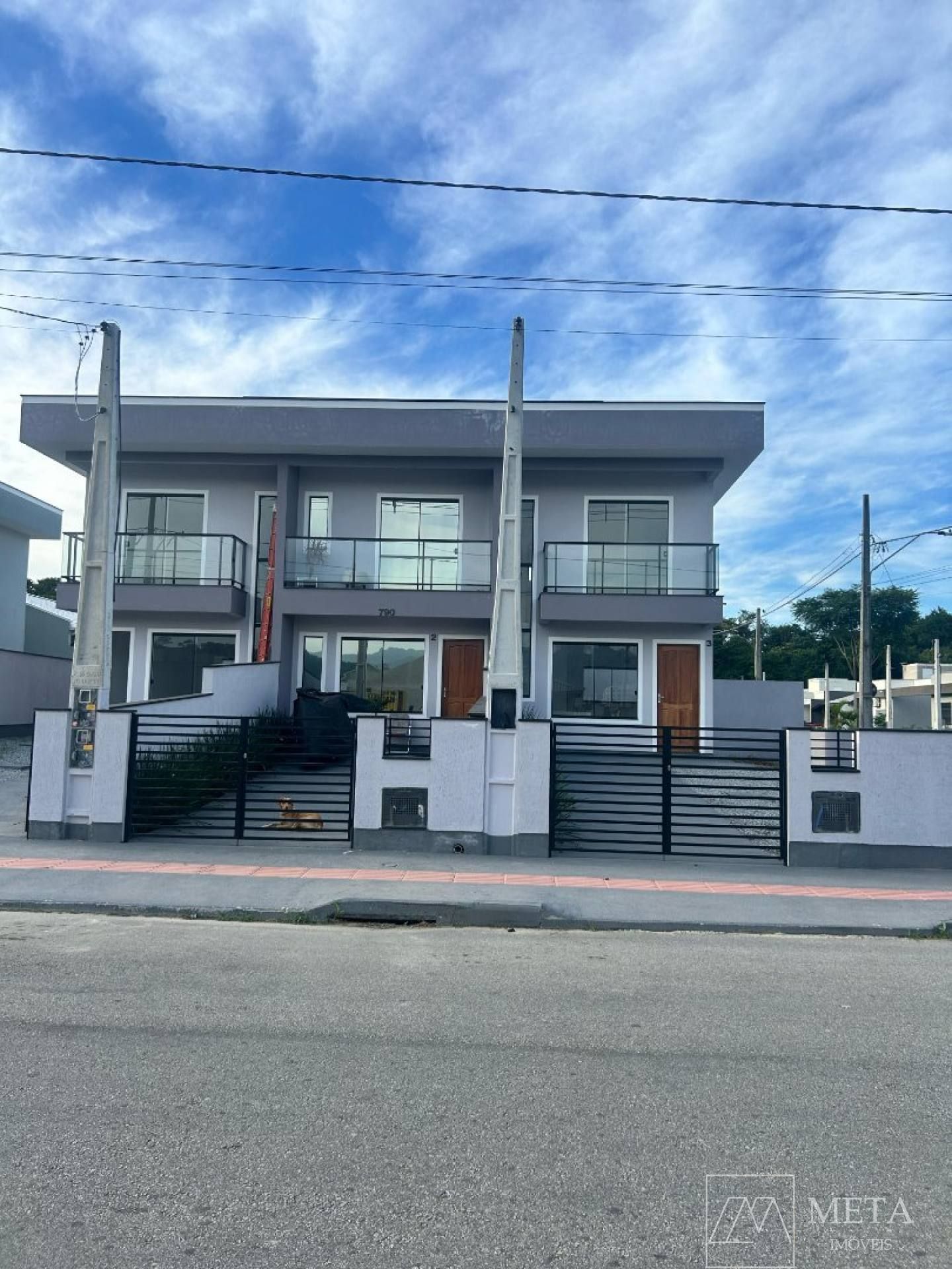 Sobrado Para Vender com 2 quartos no bairro Bela Vista em Palhoça
