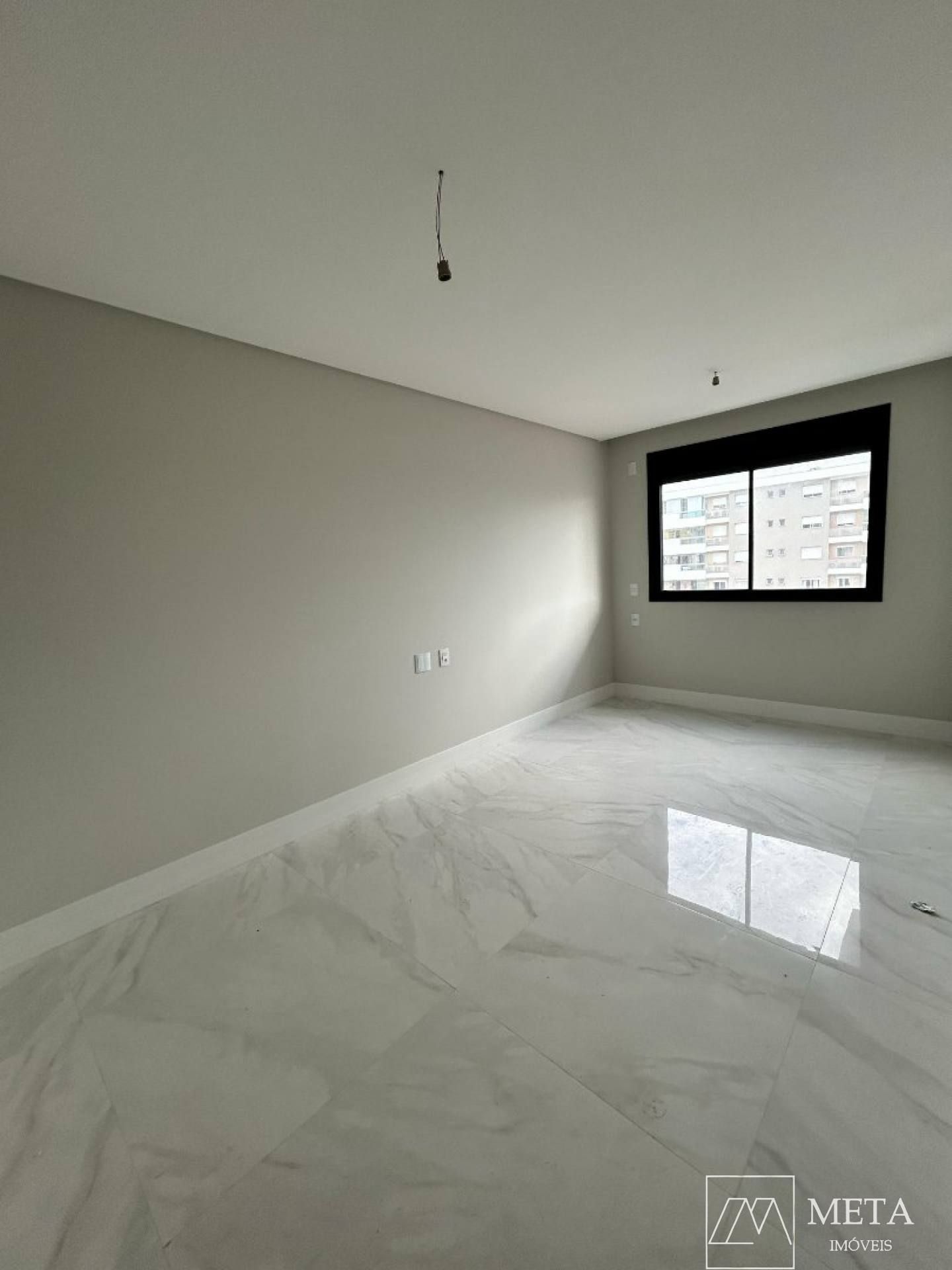 Apartamento de 3 dormitórios em Campinas - São José/SC