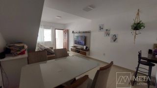 Sobrado de 2 dormitórios no Sertão do Maruim - São José/SC