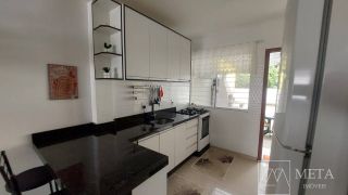 Sobrado de 2 dormitórios no Sertão do Maruim - São José/SC