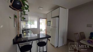 Sobrado de 2 dormitórios no Sertão do Maruim - São José/SC