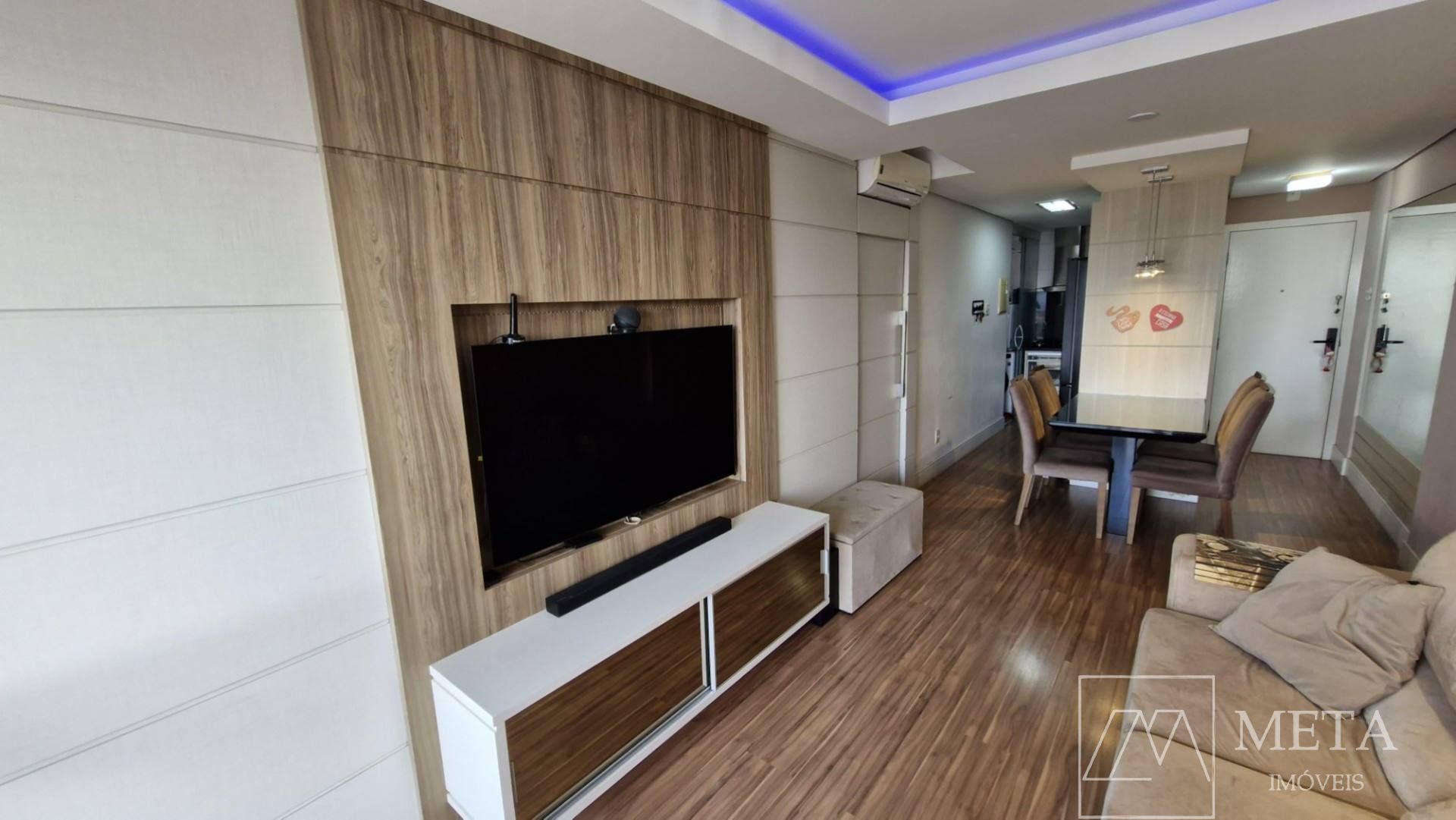 Apartamento com 2 quartos no bairro Barreiros em São José/SC