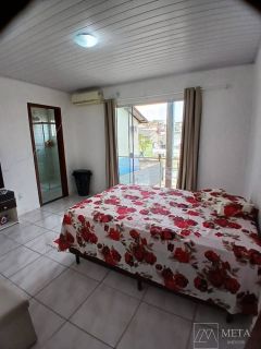 Casa no bairro Forquilhas em São José