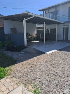 Casa no bairro Forquilhas em São José