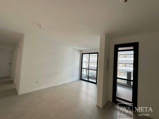 Apartamento Para Vender com 2 quartos no bairro Areias em São José