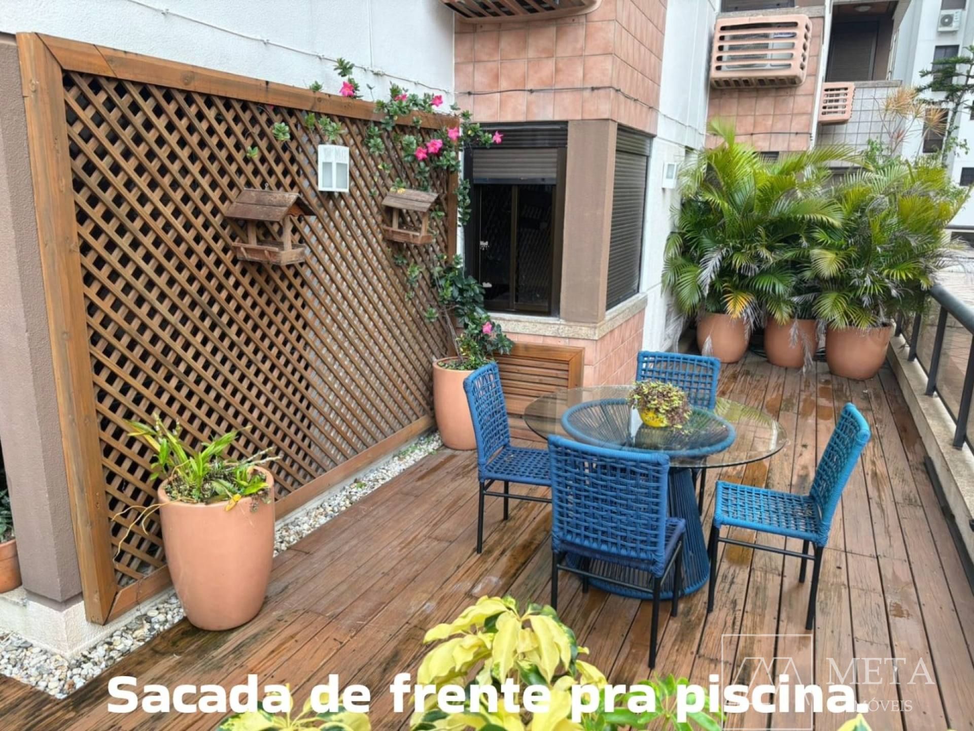 Apartamento de 4 dormitórios, com 2 suítes no Centro Florianópolis/SC