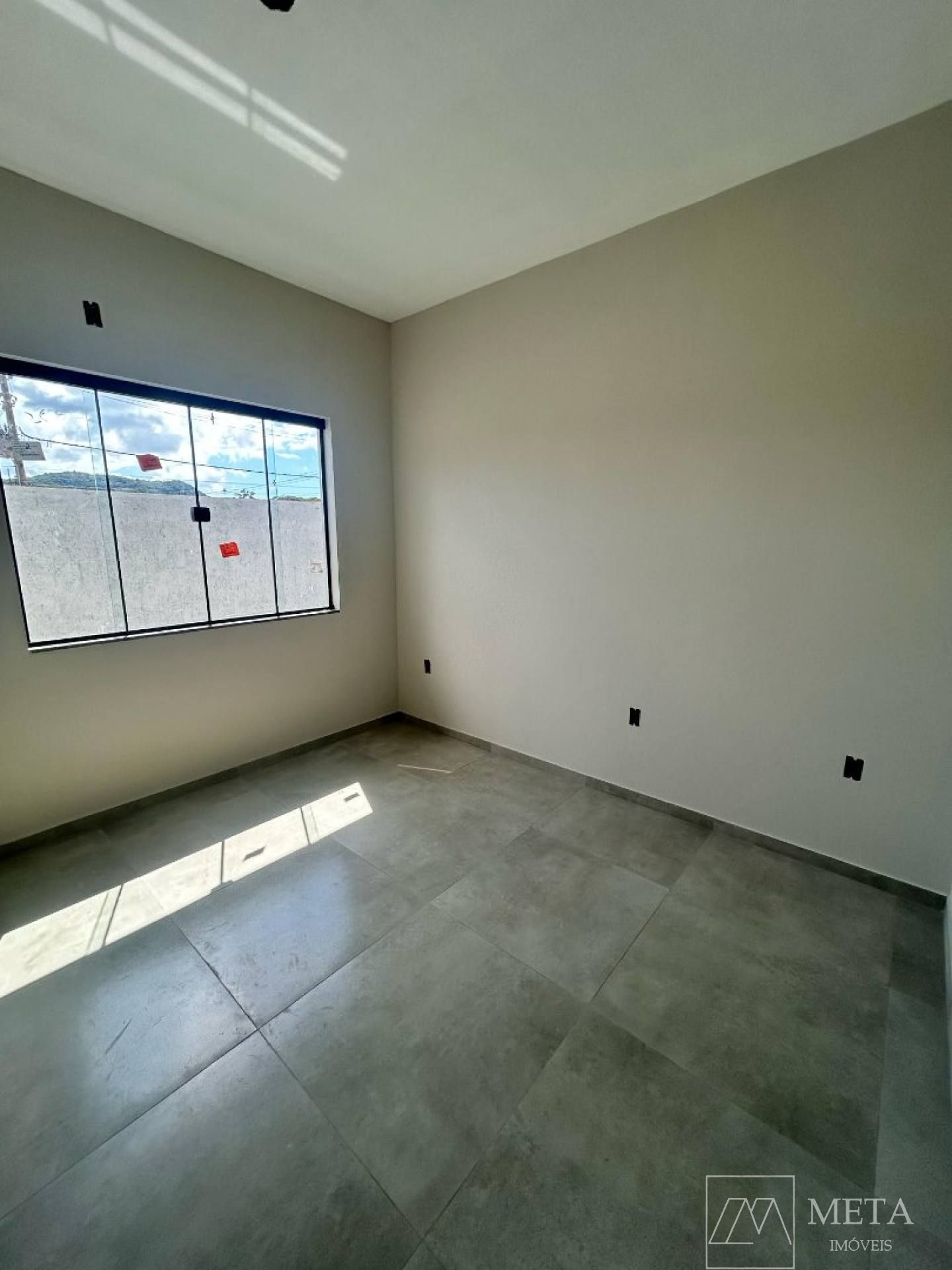 Casa de 3 dormitórios (1 suíte) em Forquilhas - São José/SC