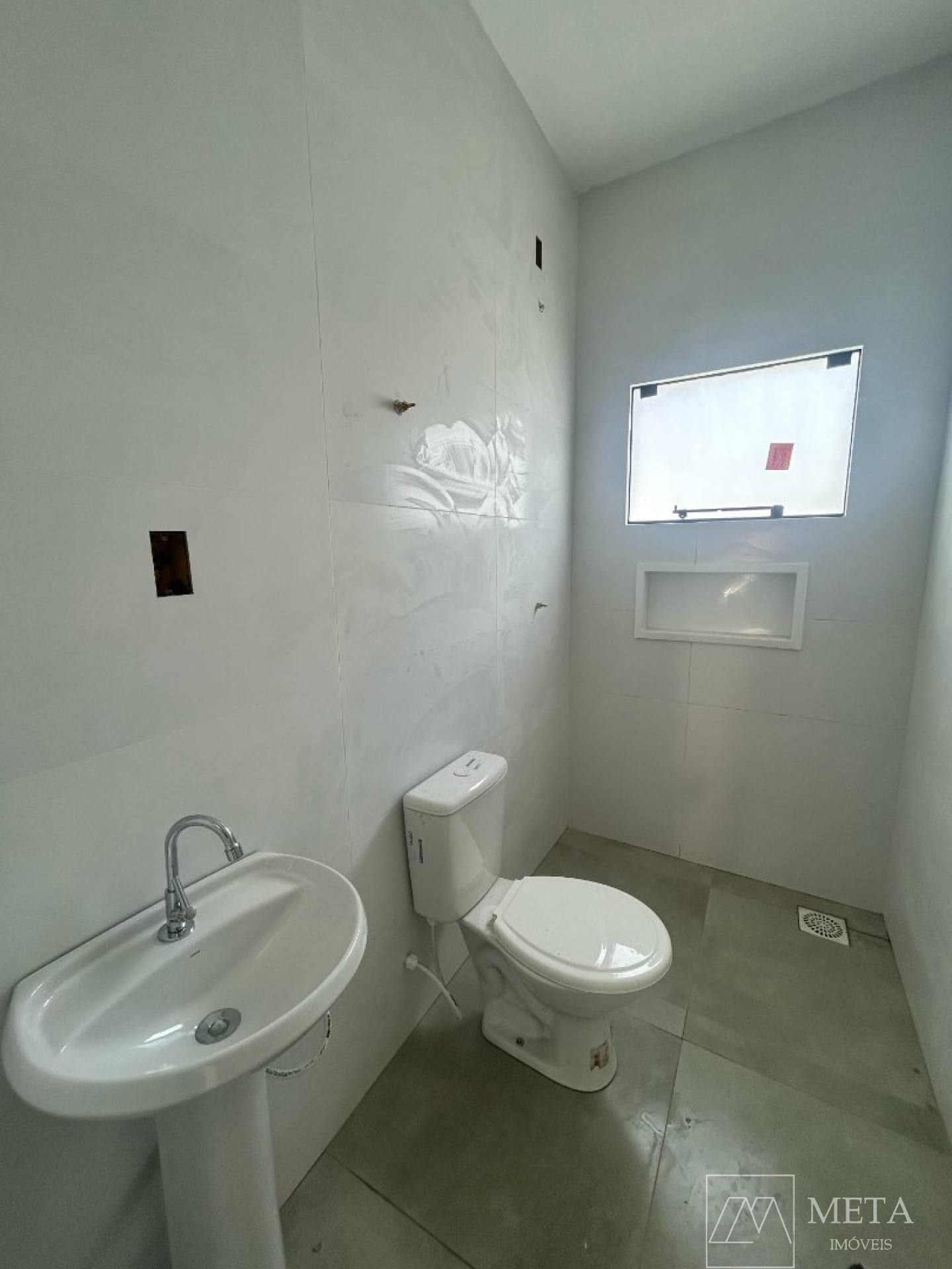 Casa de 3 dormitórios (1 suíte) em Forquilhas - São José/SC