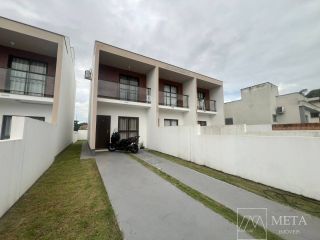 Sobrado de 2 dormitórios no Sertão do Maruim - São José/SC