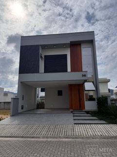 Casa de 3 dormitórios à Venda em Condomínio Fechado – Bairro Delta Ville, Biguaçu/SC