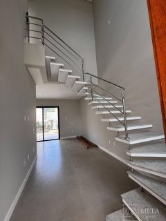 Casa de 3 dormitórios à Venda em Condomínio Fechado – Bairro Delta Ville, Biguaçu/SC