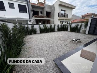 Casa de 3 dormitórios à Venda em Condomínio Fechado – Bairro Delta Ville, Biguaçu/SC