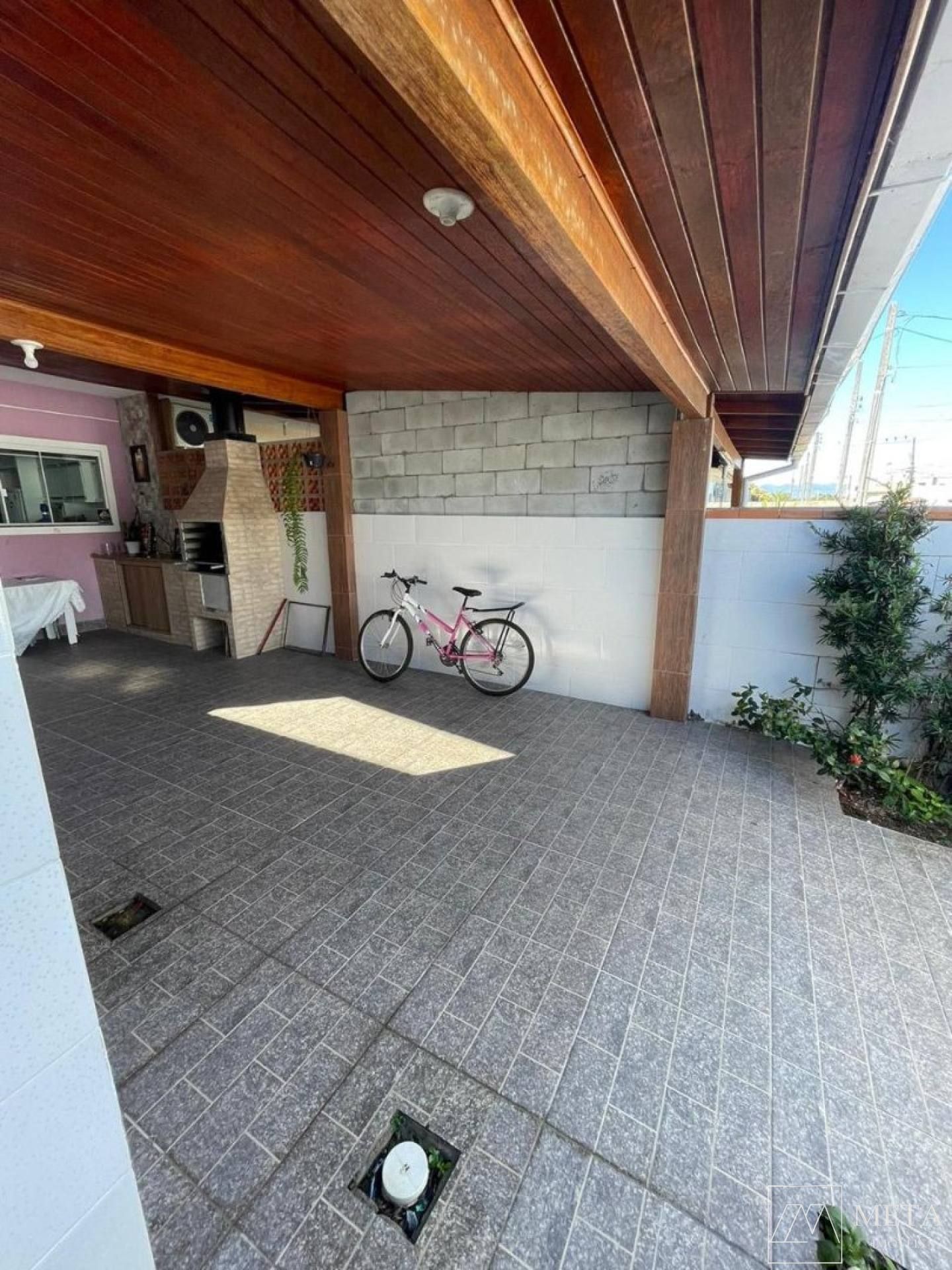 Casa de 2 dormitórios em Forquilhas - São José/SC