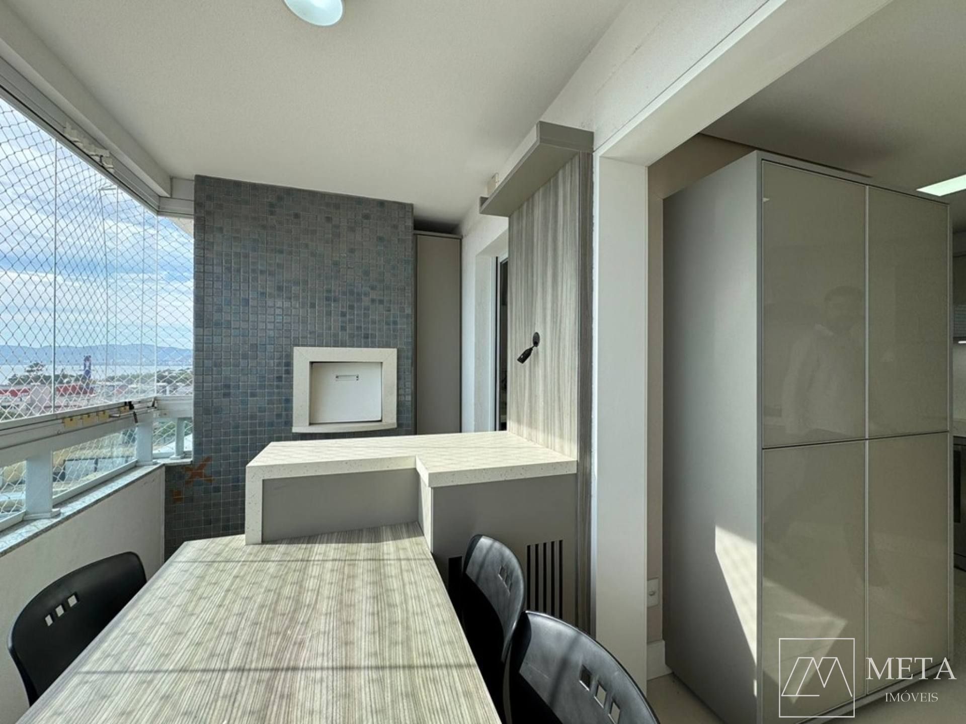 Apartamento Duplex com 3 Dormitórios (2 Suítes) no Jardim Atlântico - Florianópolis/SC