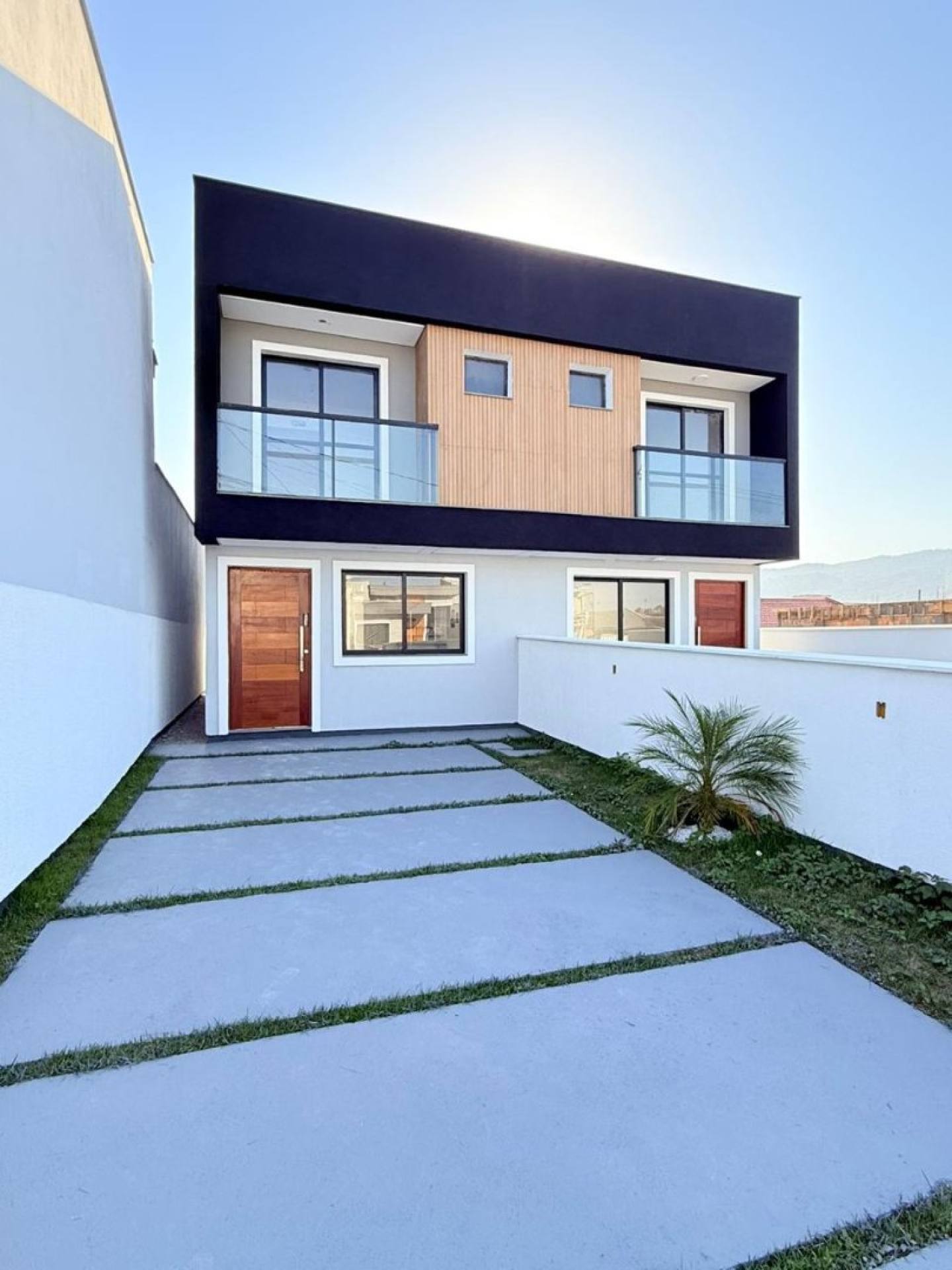 Sobrado de 2 suítes no Bela Vista - Palhoça/SC