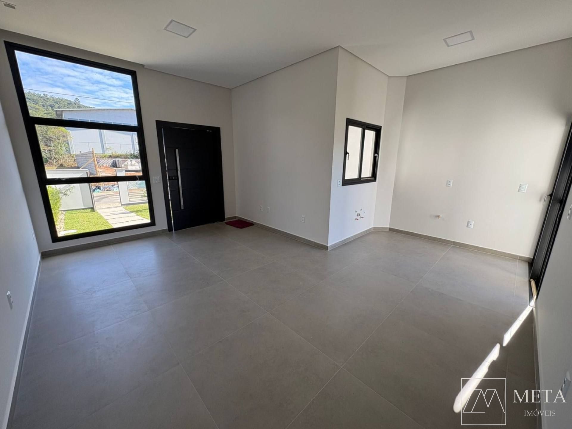 Casa de 3 dormitórios (1 suíte) no Alto Aririu - Palhoça/SC
