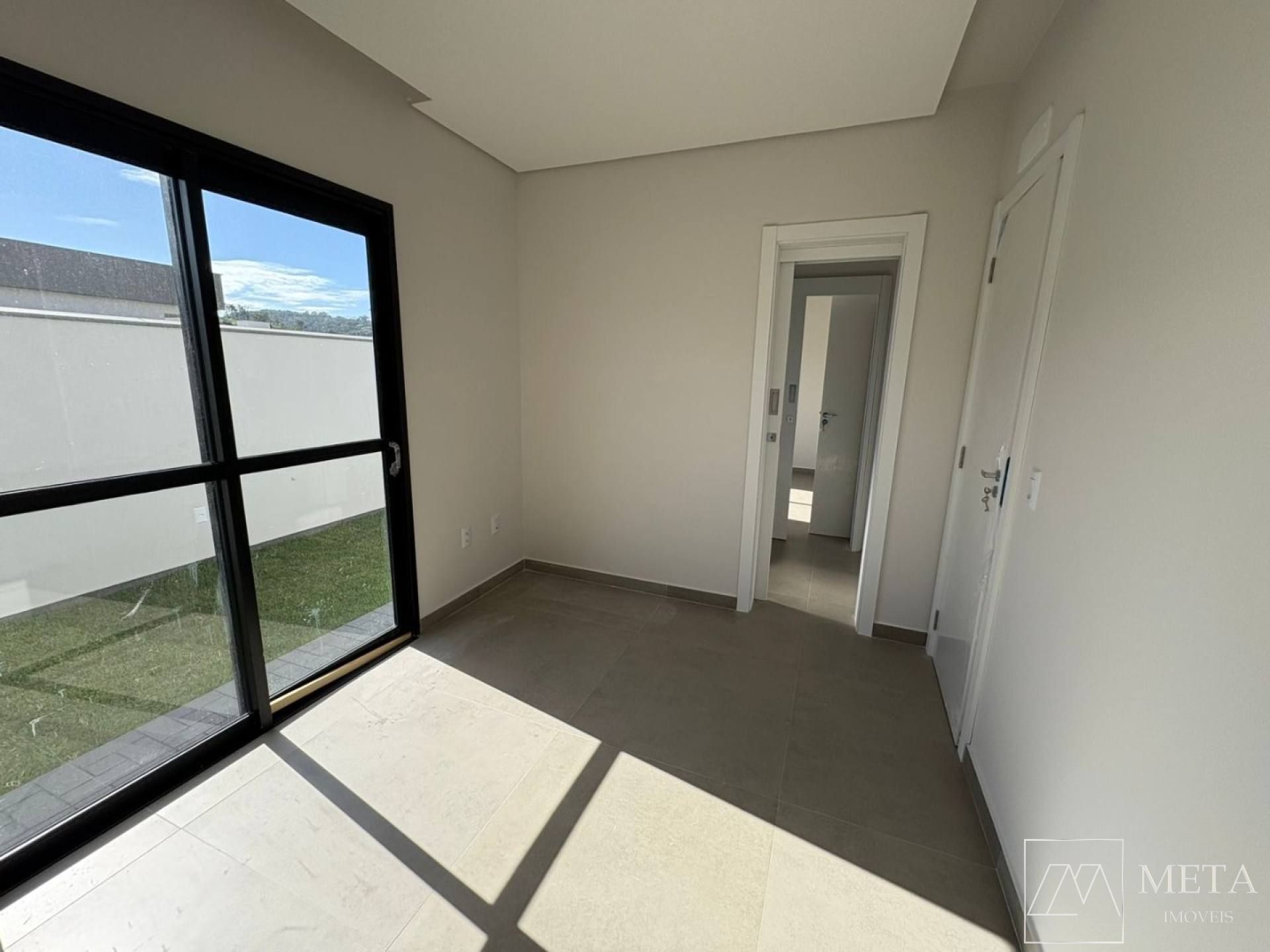 Casa de 3 dormitórios (1 suíte) no Alto Aririu - Palhoça/SC