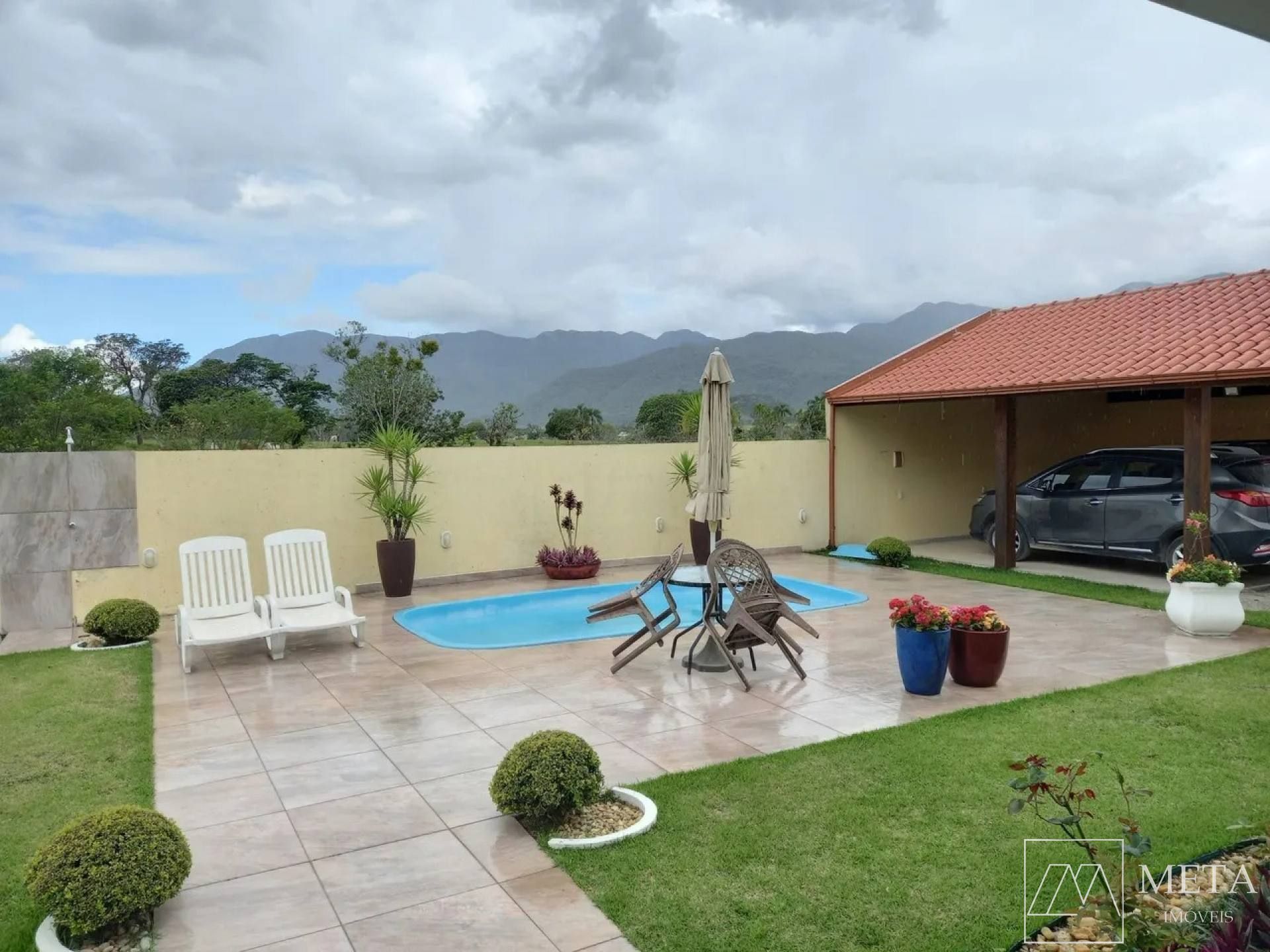 Casa Alto Padrão com 3 suítes em Santo Amaro da Imperatriz / SC
