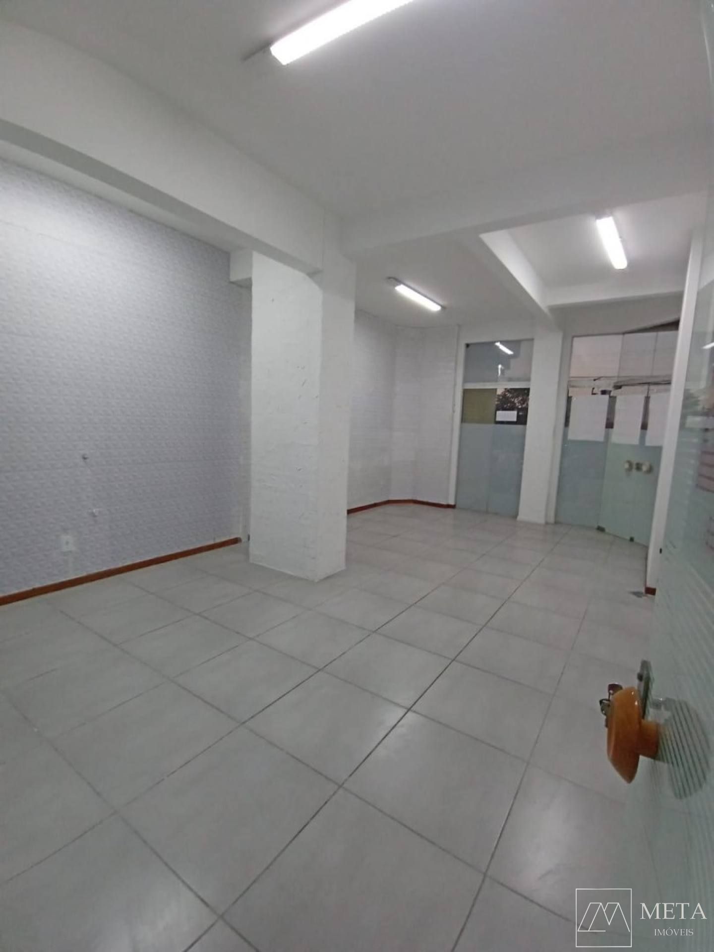 Sala comercial de 43 m² em Campinas -  São José/SC