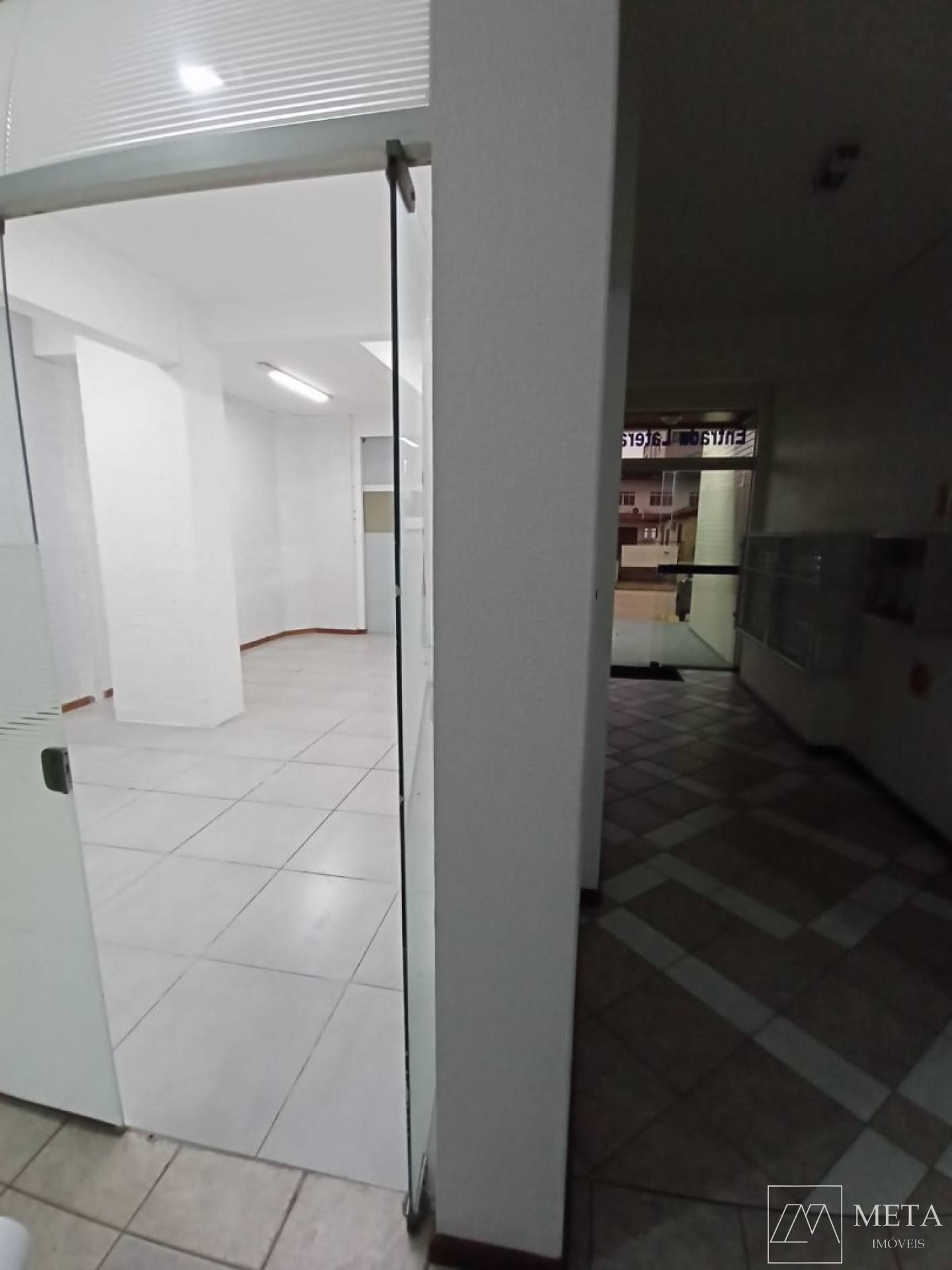 Sala comercial de 43 m² em Campinas -  São José/SC