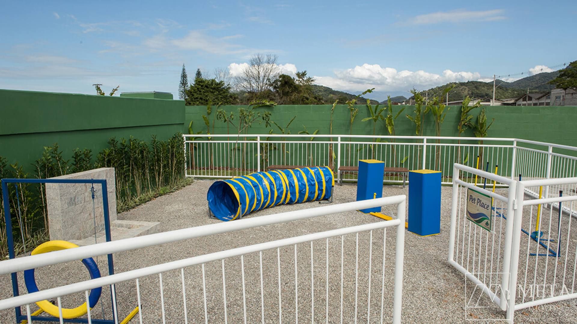 Terreno em condomínio de 350 m² em Forquilhas - São José/SC