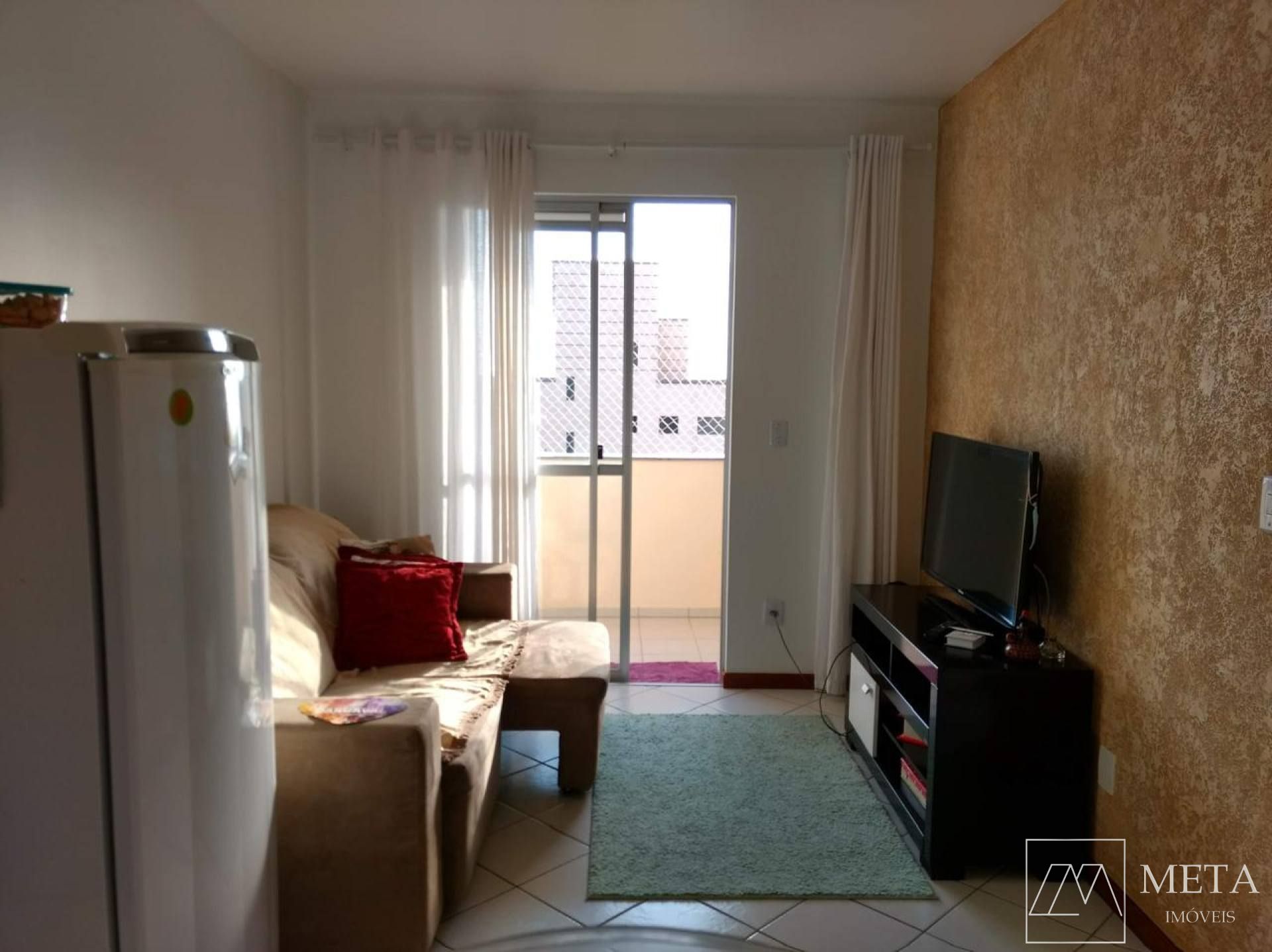 Apartamento de 1 dormitório em Barreiros - São José/SC