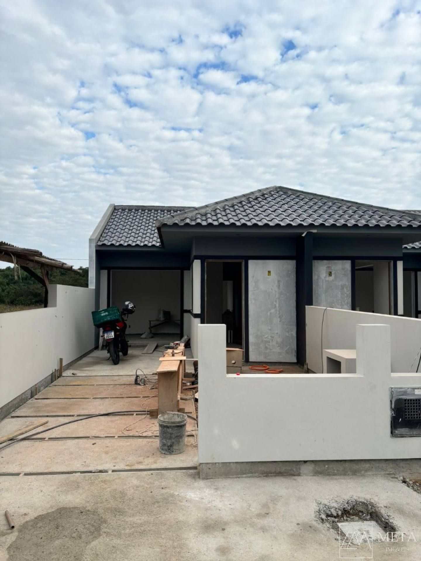 Casa geminada de 2 dormitórios em Forquilhas - São José/SC
