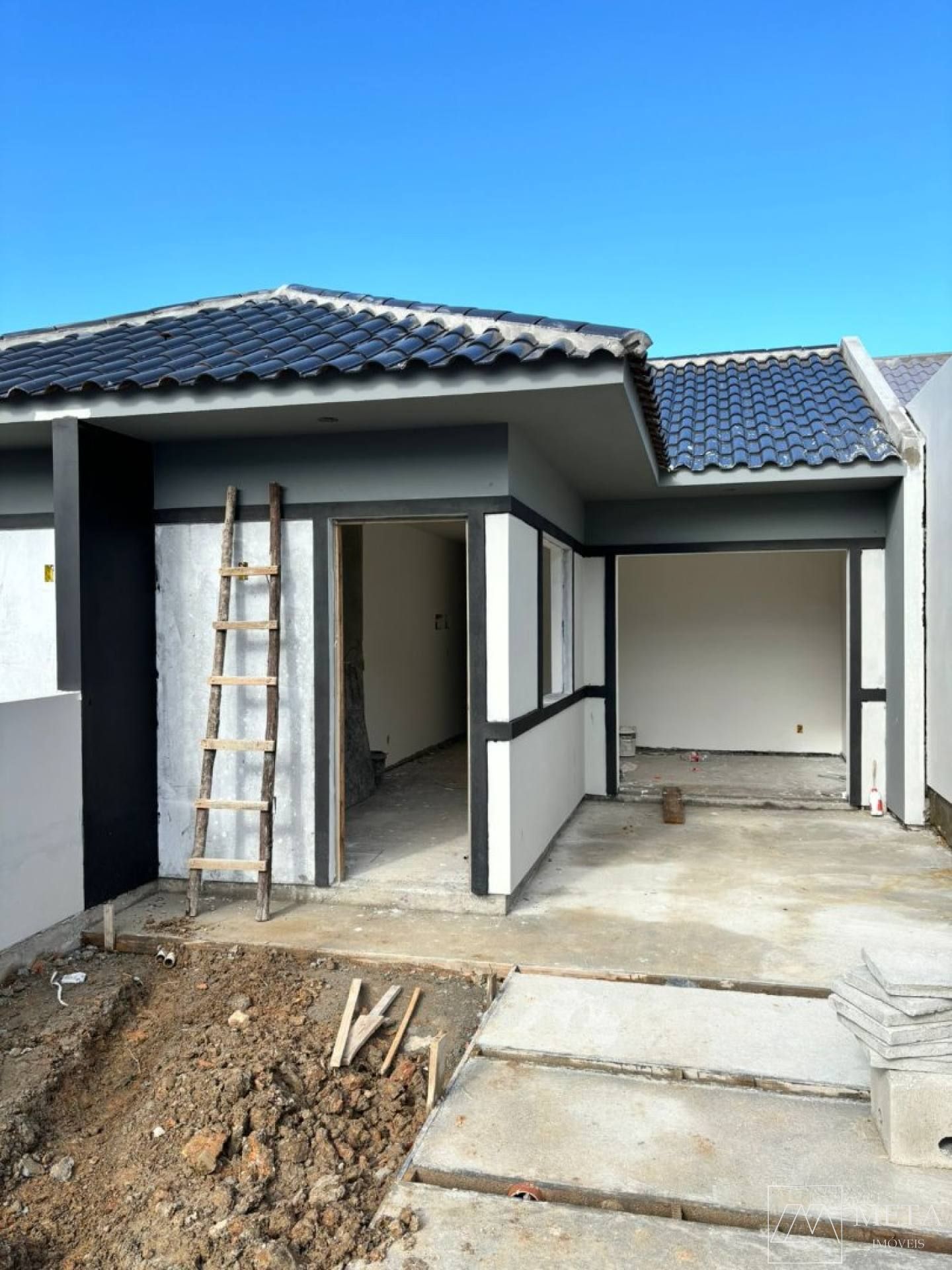 Casa geminada de 2 dormitórios em Forquilhas - São José/SC