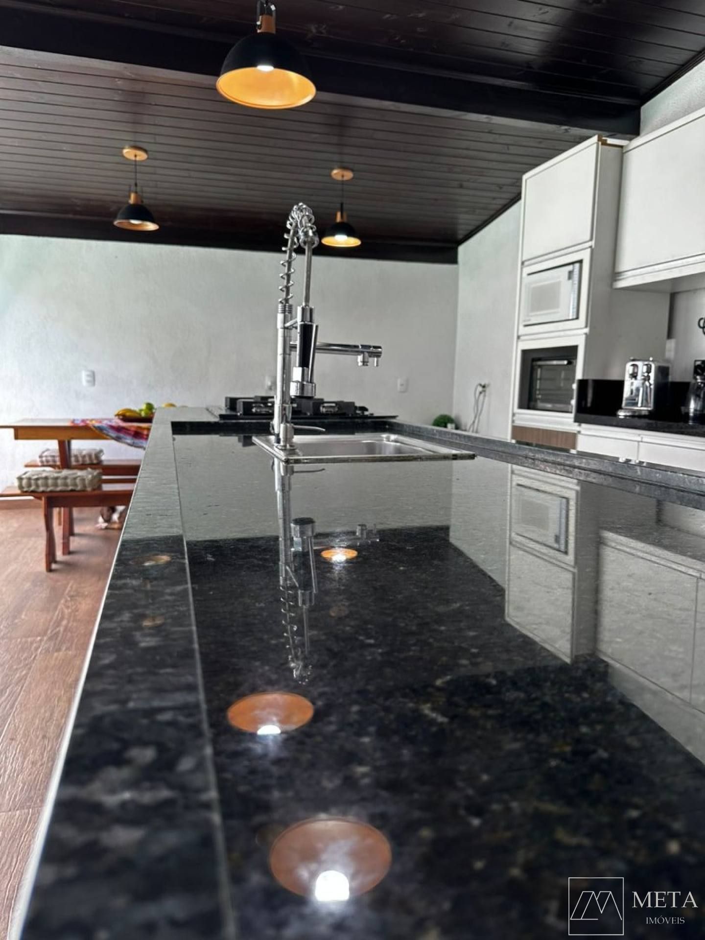 Casa com bela área de lazer de 2 dormitórios em Ipiranga - São José/SC