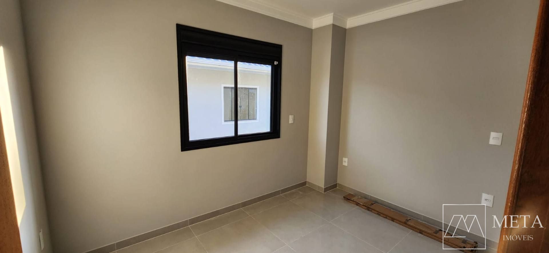 Casa Unifamiliar de 3 dormitórios (1 suíte) em Potecas - São José/SC